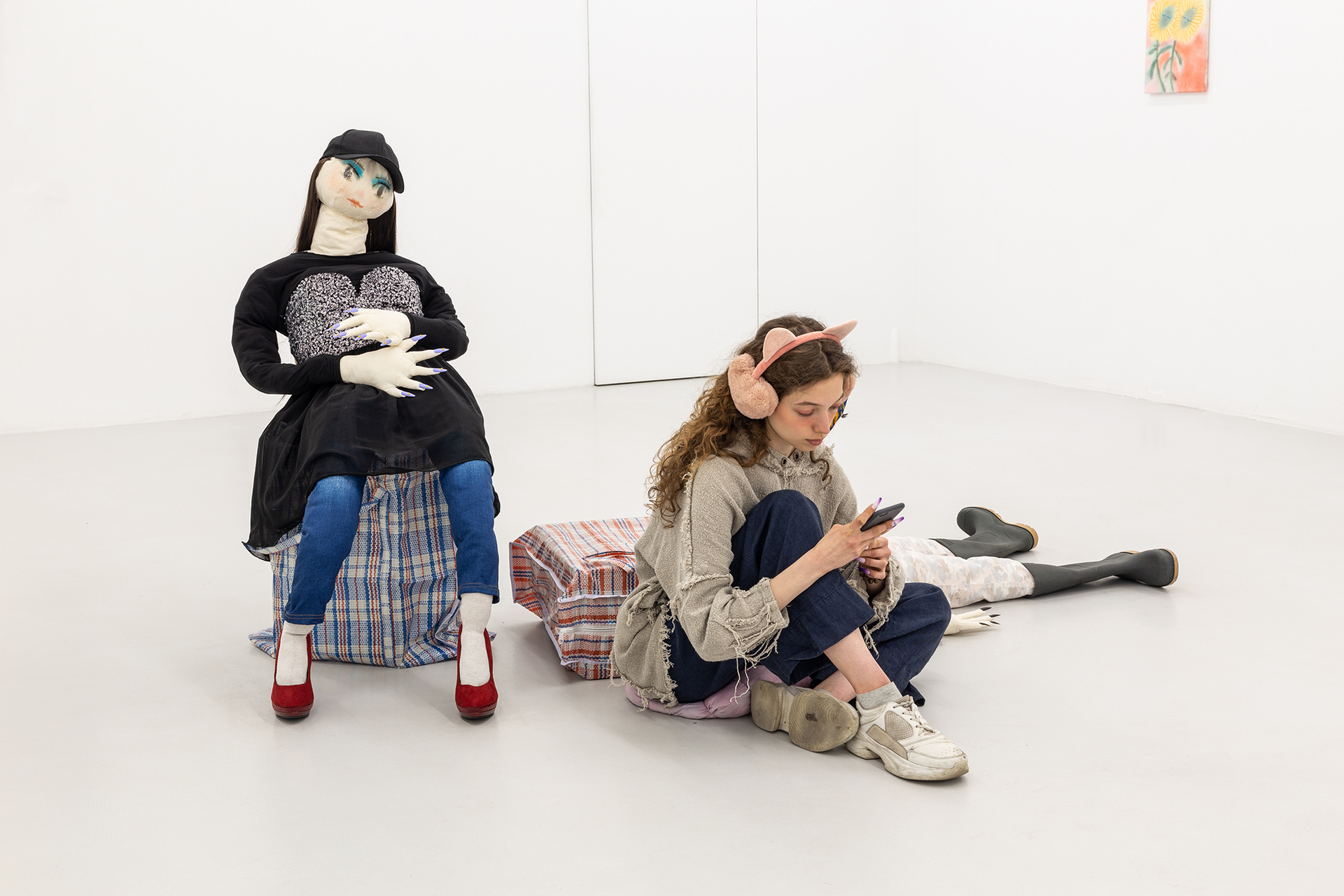 Olga Krykun, Forget-me-nots / Незабудки / Niezapominajki, exhibition view, 2022