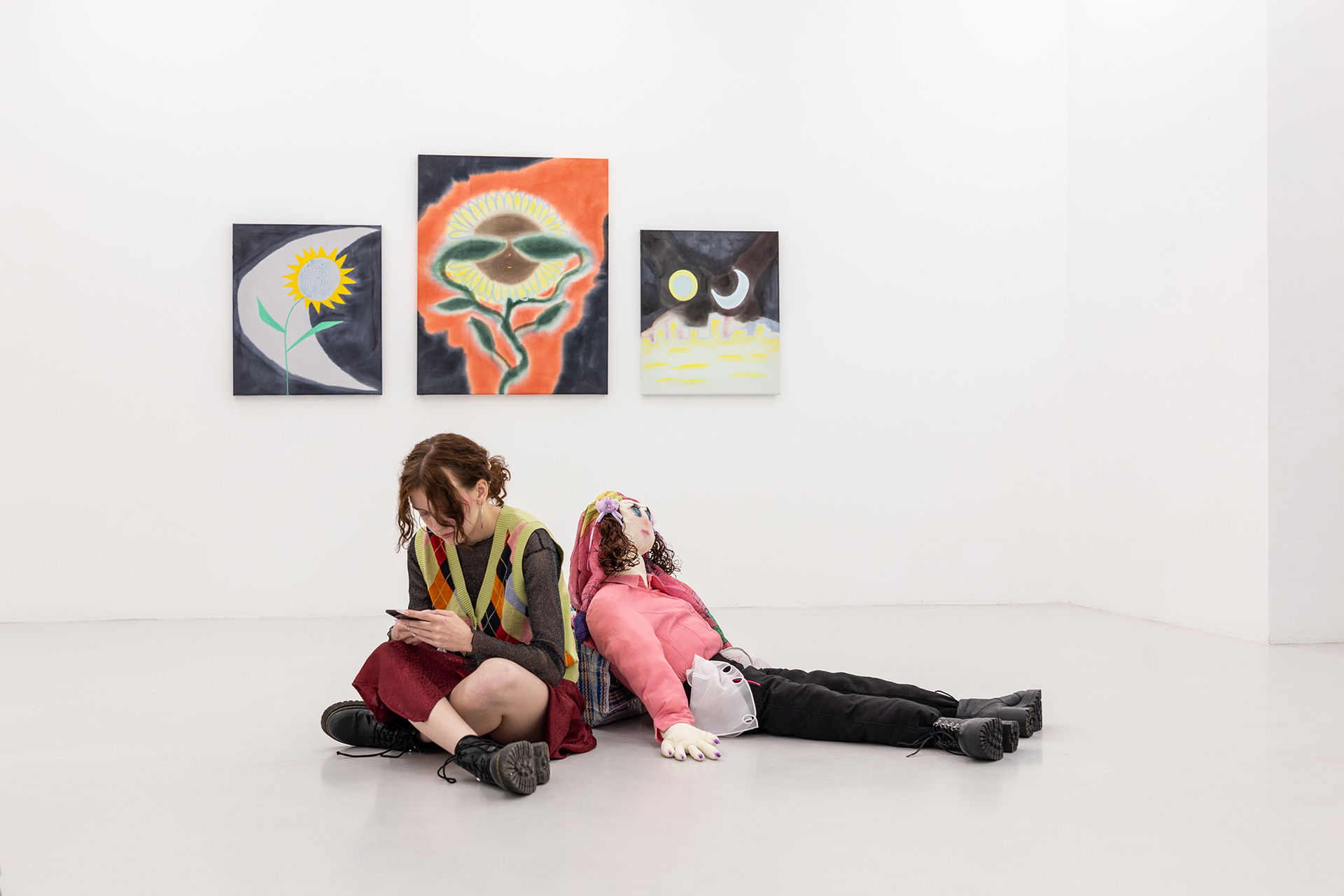 Olga Krykun, Forget-me-nots / Незабудки / Niezapominajki, exhibition view, 2022