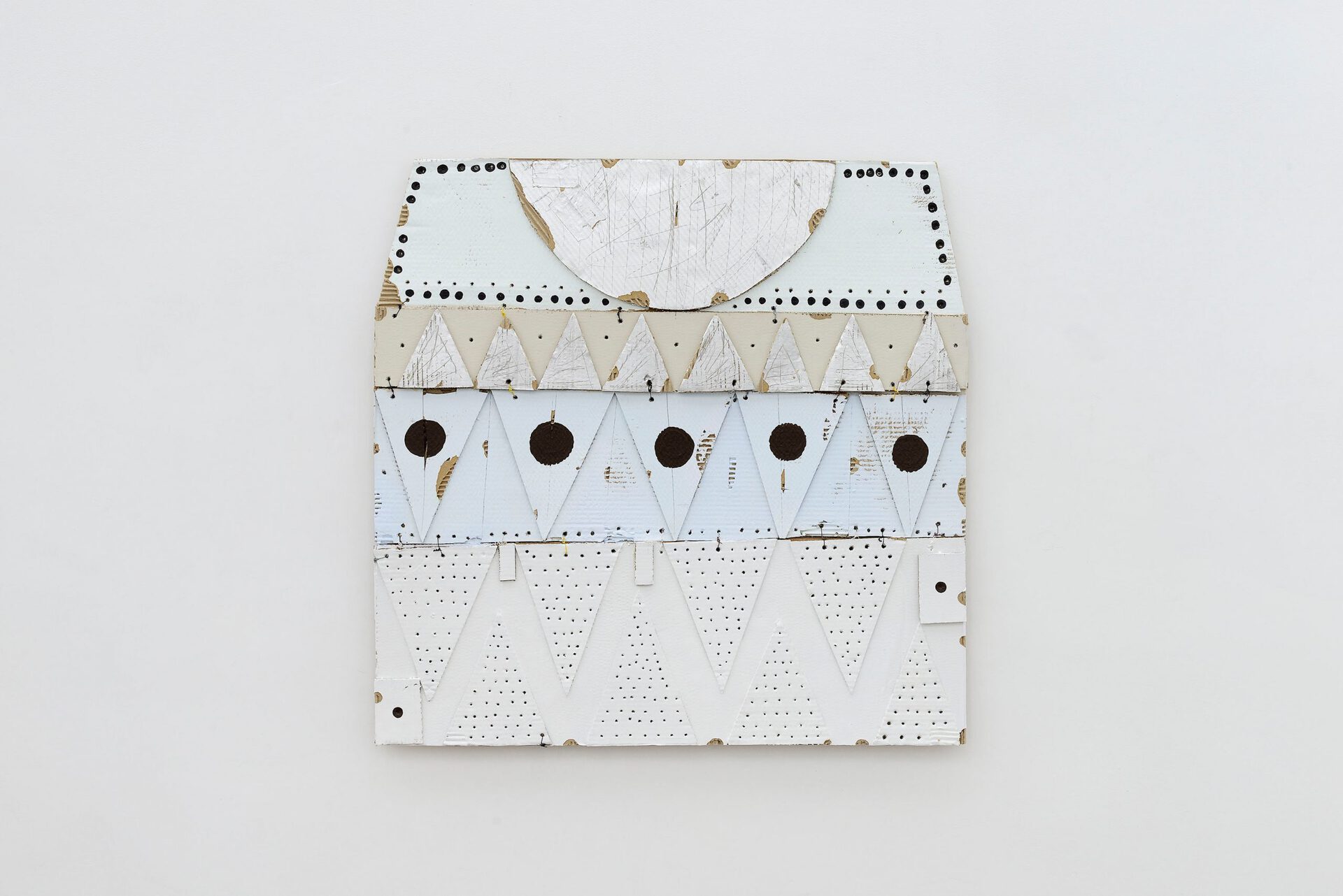 08. Shadi Yasrebi, Cold Trip, 2022, acrylic, silver leaves, wire on cardboard, 97 x 97 x 2,5 cm, courtesy of of the artist and ADA, Rome