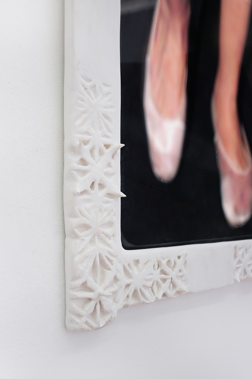 Taissa Fromme, Fan 2, 2022, Polymer plaster, pigment, resin, styrofoam, acrylic glas, digital print, wood, 120 x 80 cm