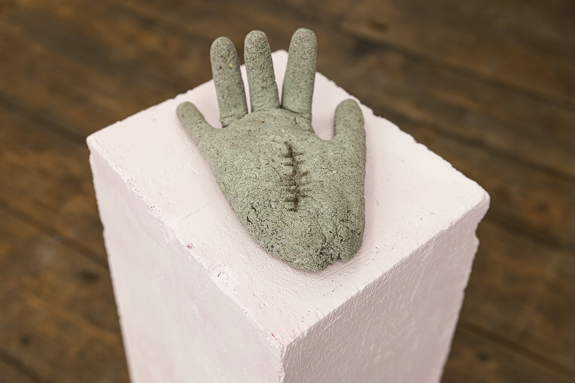 Nicolás Astorga. Scar, Concrete, ytong stone, chalk spray, 68 x 23 x 20 cm