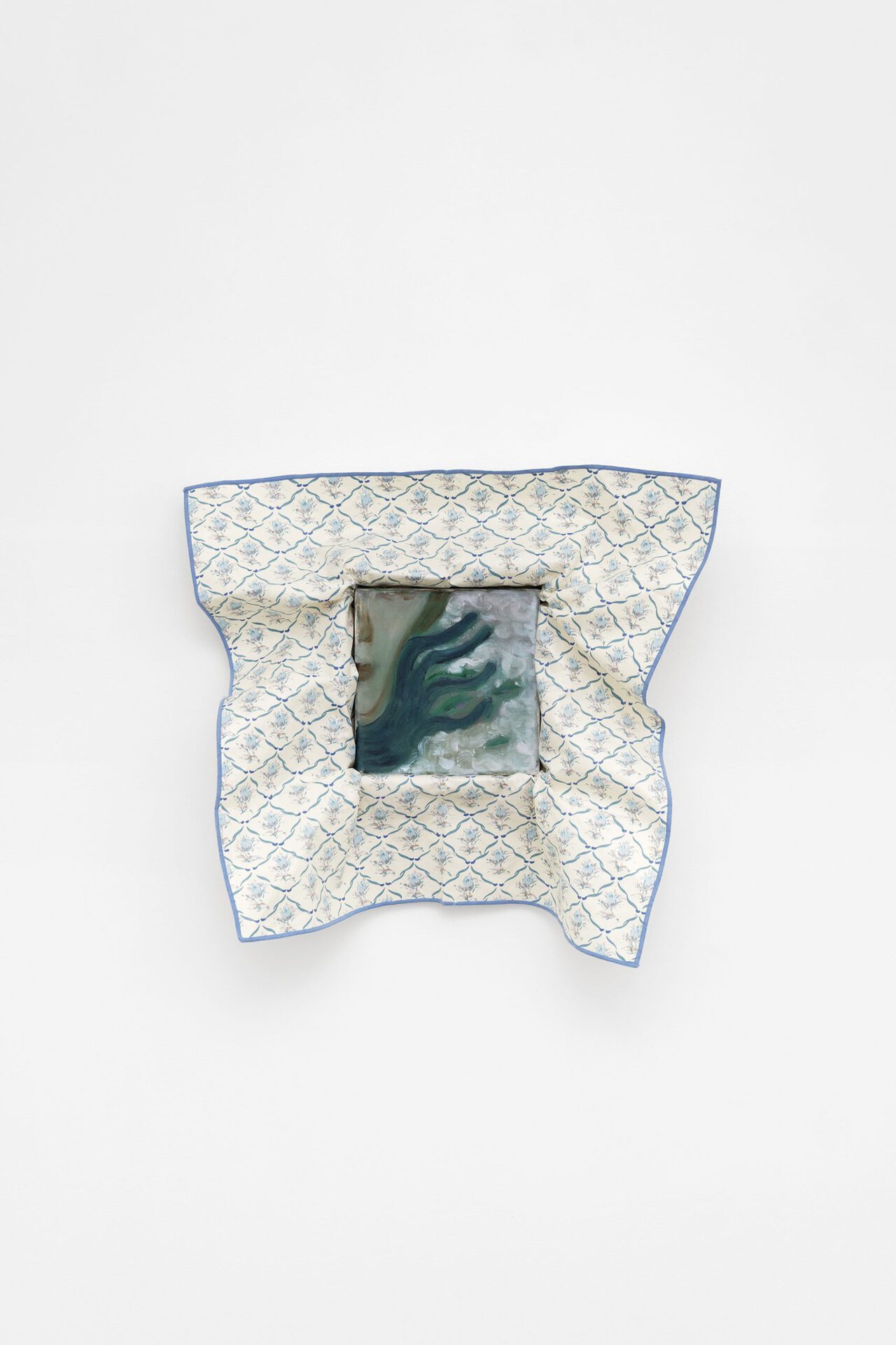 Jessy Razafimandimby, civilisations nouvelles, 2022, acrylic and oil on bed sheet, tissue and wood, 40.5 x 32 x 10 cm, unique