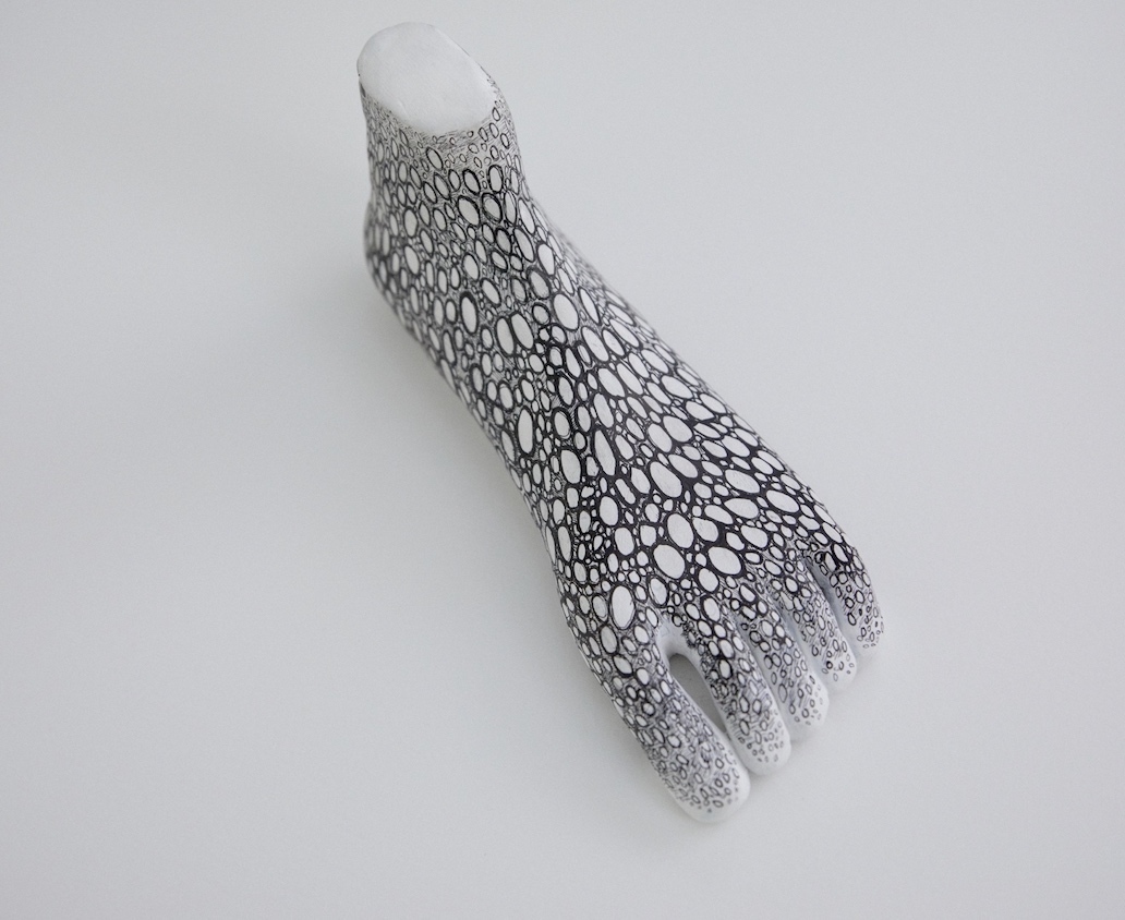 Marianne Walker, Dino Foot, 2022, 25 x 11 x 10cm