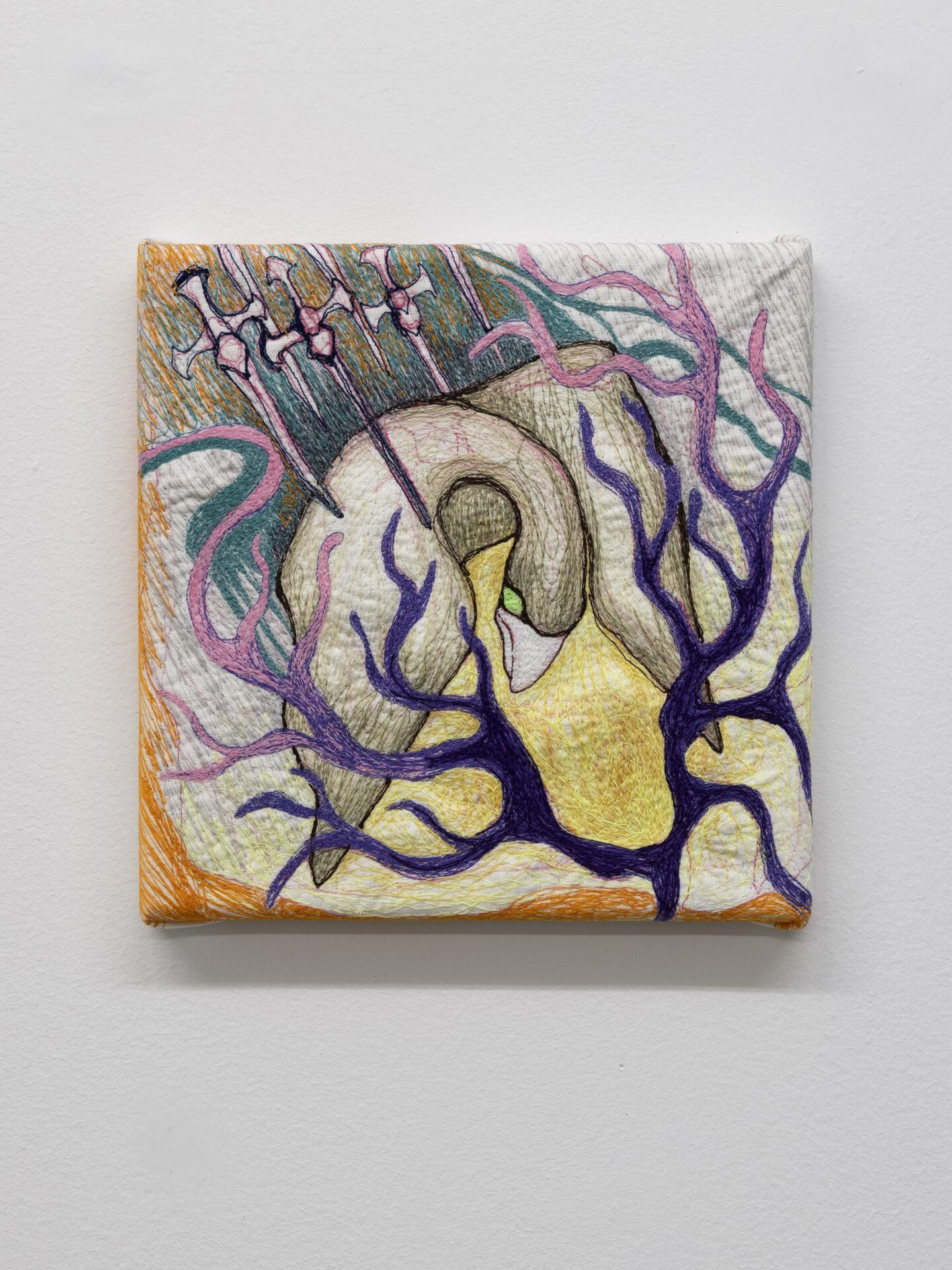 Mary-AudreyRamirez, Raining swords, 25x25cm, 2022, yarn on linen