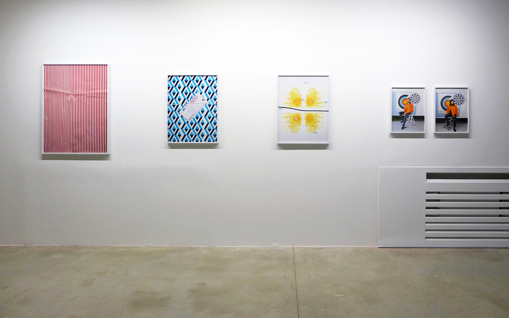 Annette Kelm, archival pigment prints, 2018, installation view