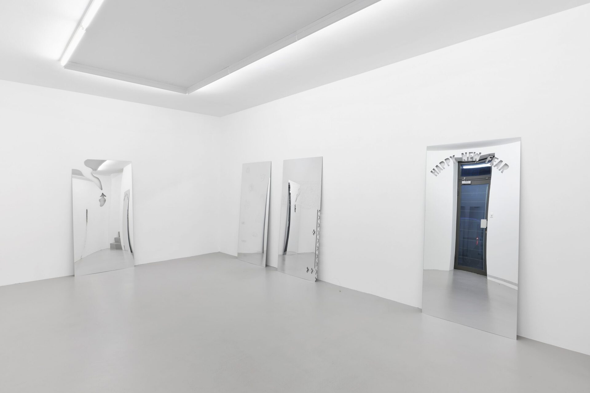 Ceylan Öztrük, Installation view