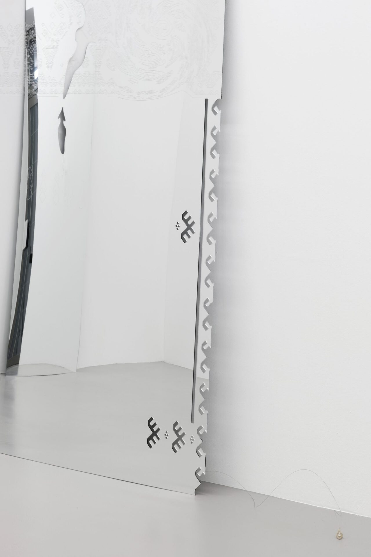 Ceylan Öztrük, detail, Untitled, 2022, Plexiglass, 179 x 85 x 17 cm