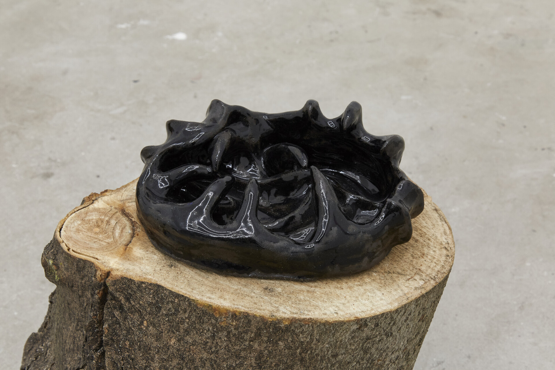 Witch’s Womb, 2021. Glazed stoneware, 23.5 (H) x 16 (W) x 10 (D) cm