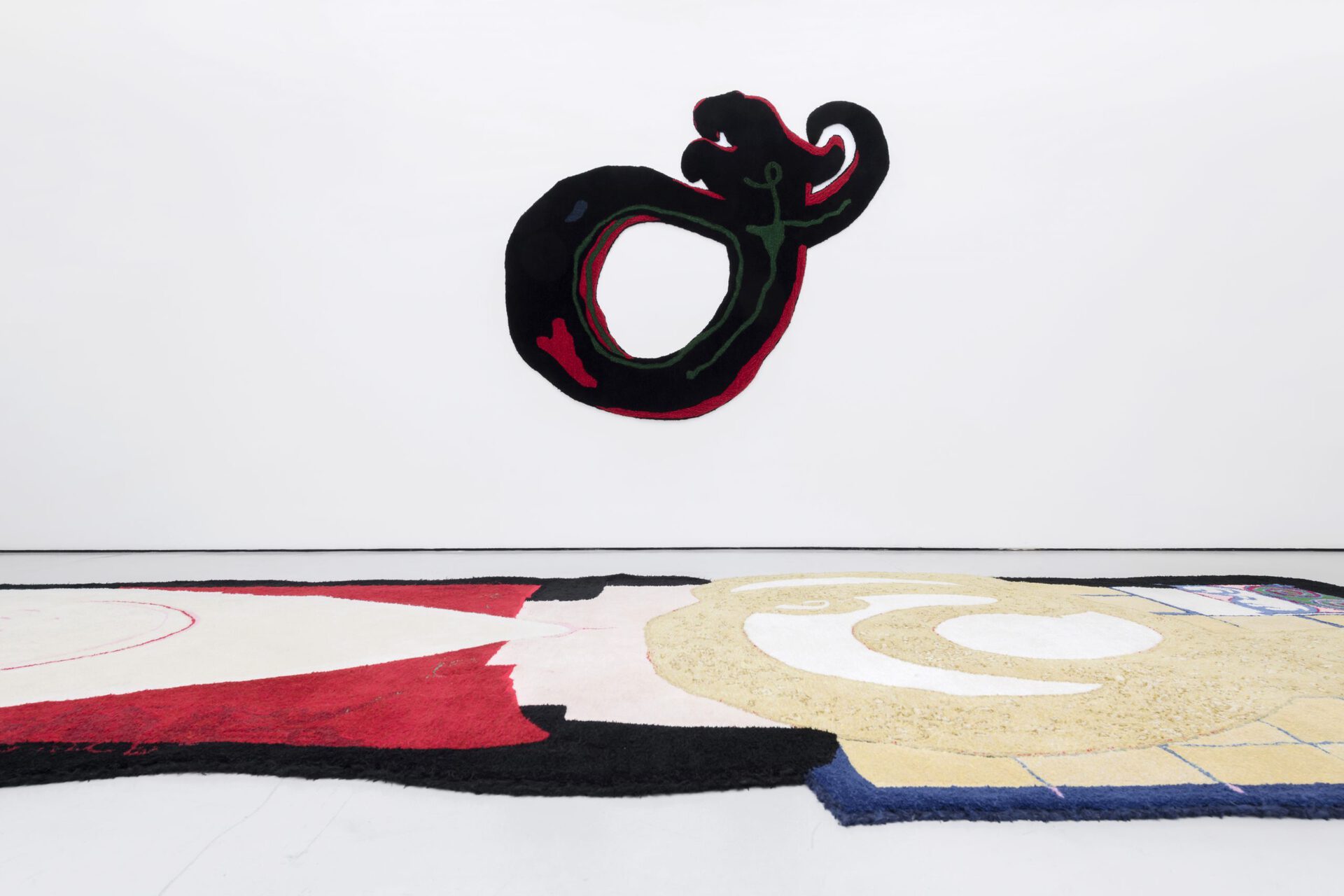 Lux Miranda, " Dragon", 2020, tufted wool on canvas, 220x260 cm
