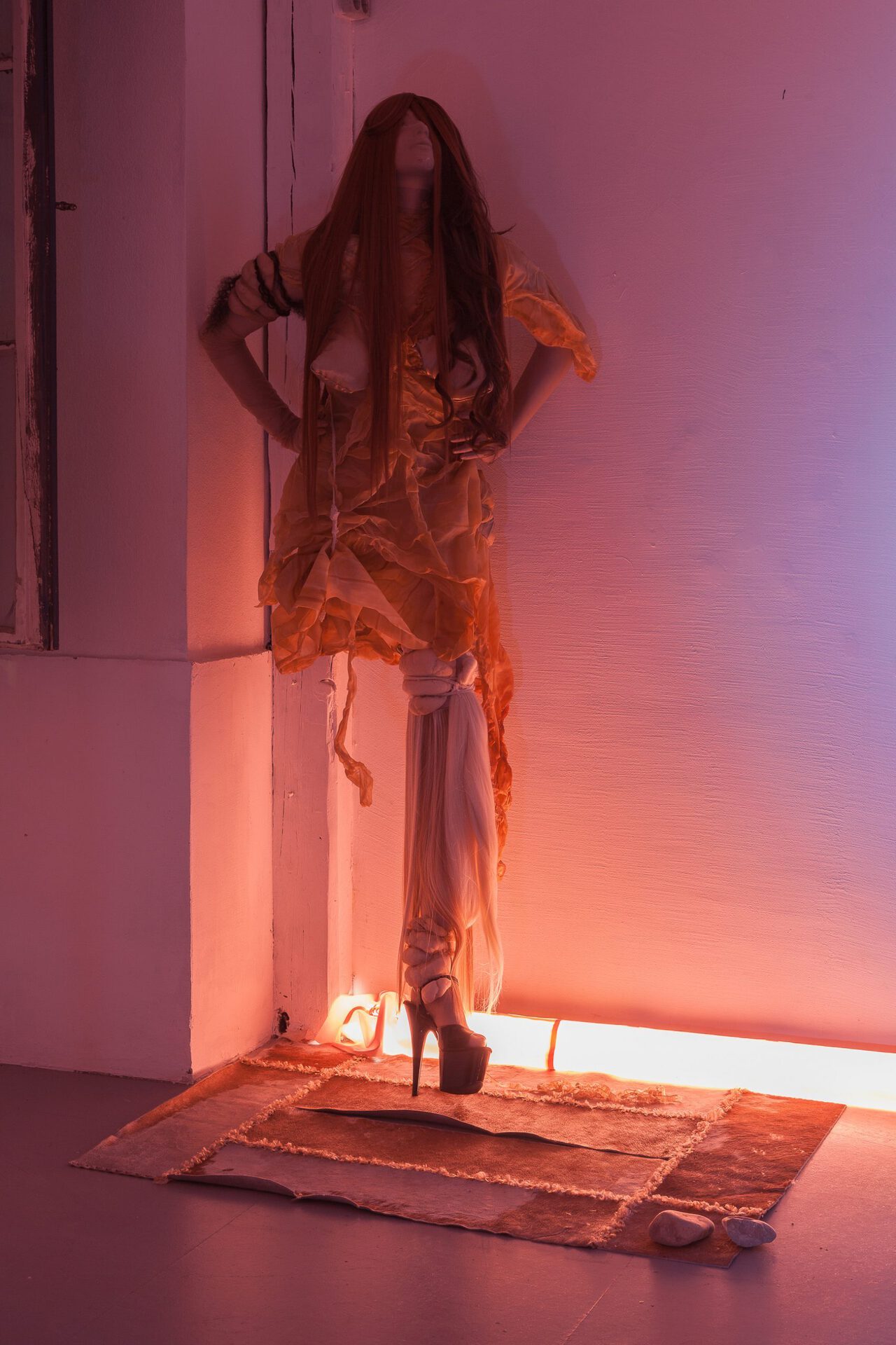 09_Nural Moser, A touch of skin, 2022, mixed media