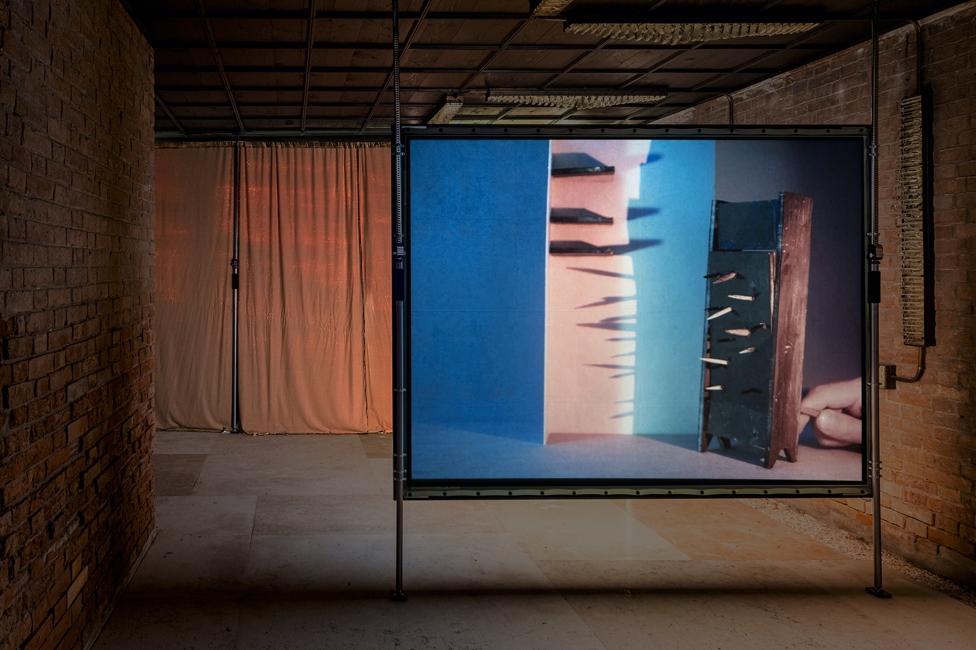 Desperate Times, 2022 video color, sound, loop, 16’35” view of the exhibition at Casa Venezia, Venice, IT courtesy: the artist, LIAF, Case Chiuse by Paola Clerico and Monitor, Rome, Lisbon, Pereto Ph. Courtesy: Claudia Rossini