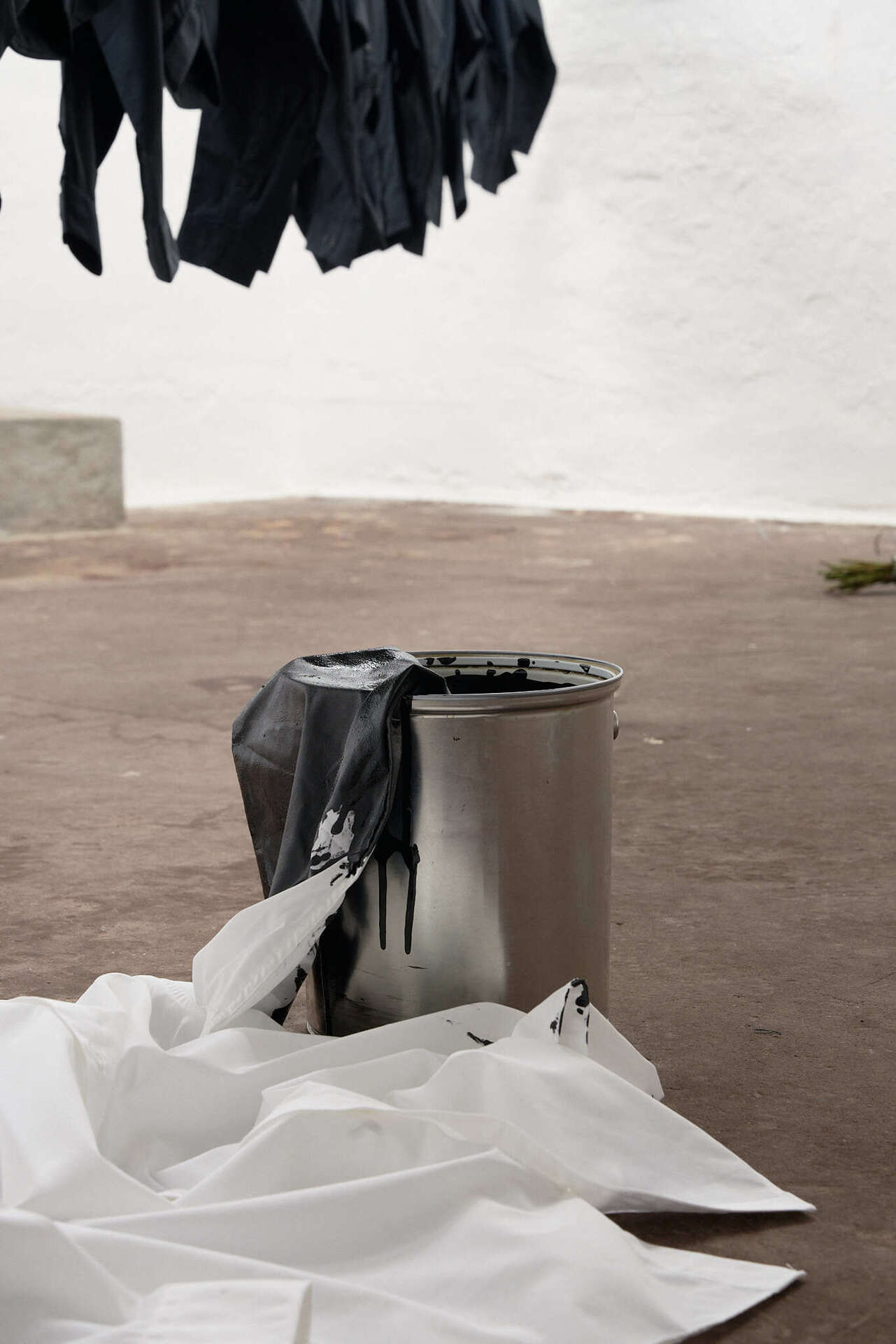 Eliyah Mesayer & Julie Stavad, The King and the Jinn, 2022, installation, 11