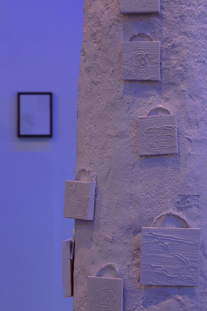Alexander Muret, I am inconsistent and not to be relied upon, Paper mache, molding paste on canvas, jute, acrylic, 14 x 14 x 140 in. / 35 1/2 x 35 1/2 355 1/2 cm. (detail)