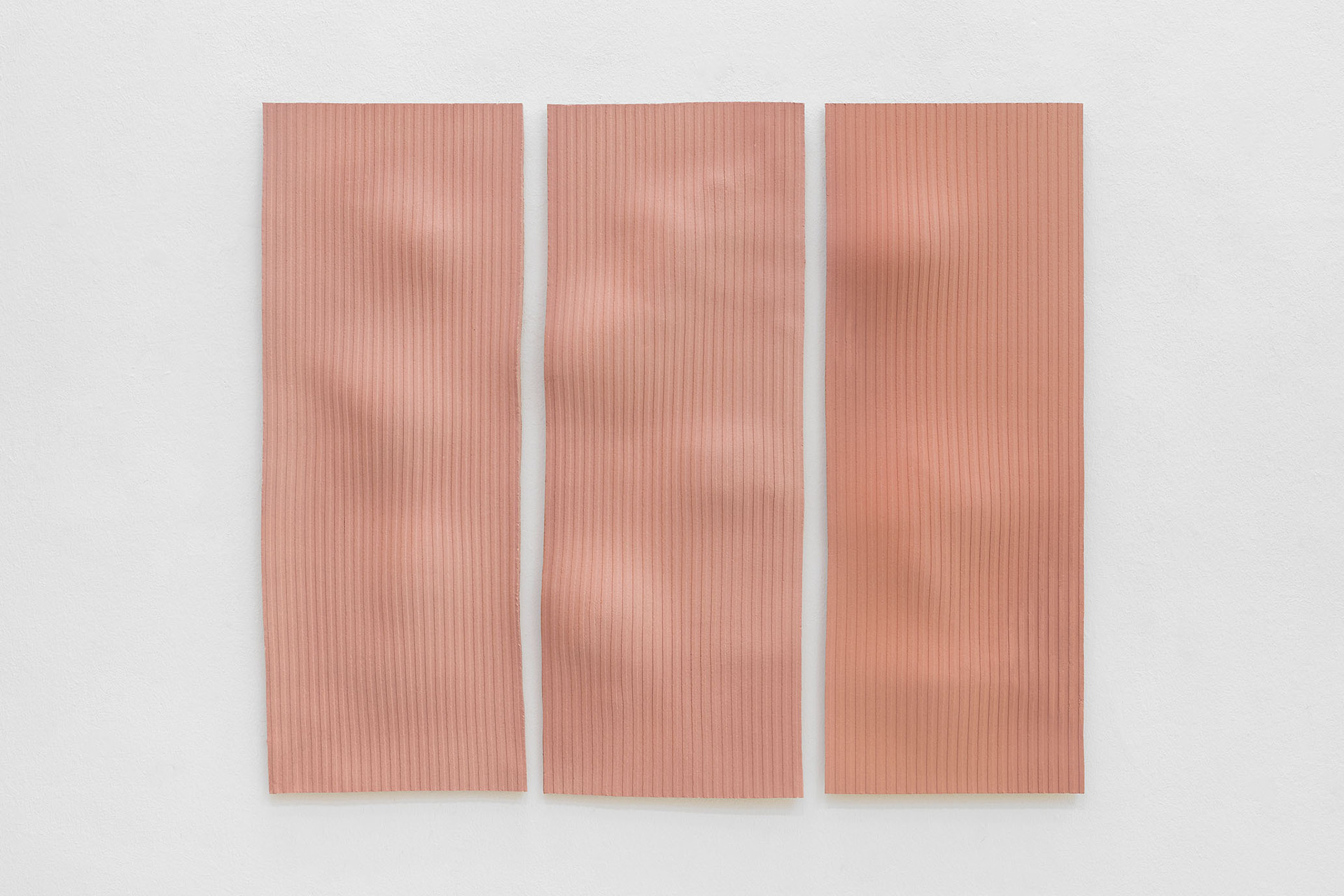 Exhibition view VERA KOX | ((undulating)), KOENIG2 by_robbygreif, Vienna 2022