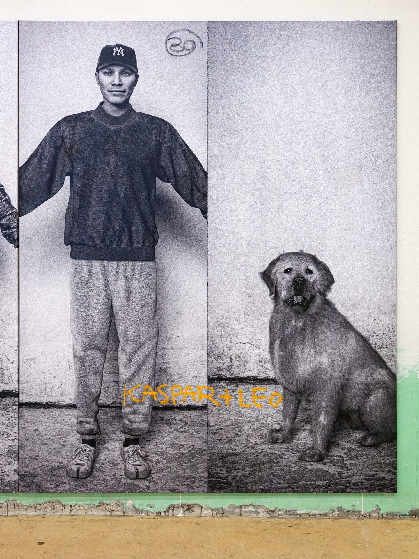 Malte Zander, #30 Kaspar + Leo, 2022, Pigment print, Oil pastel, Yarn, UV varnish on canvas, 200 x 160 cm, 2022