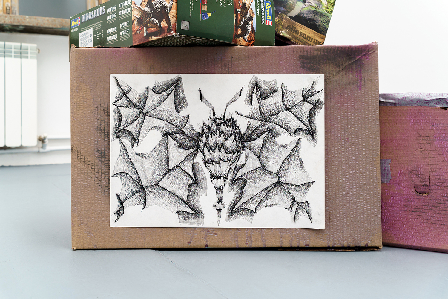 016 ‘Stone flower’, 2021, pencil on paper, 30x42 cm