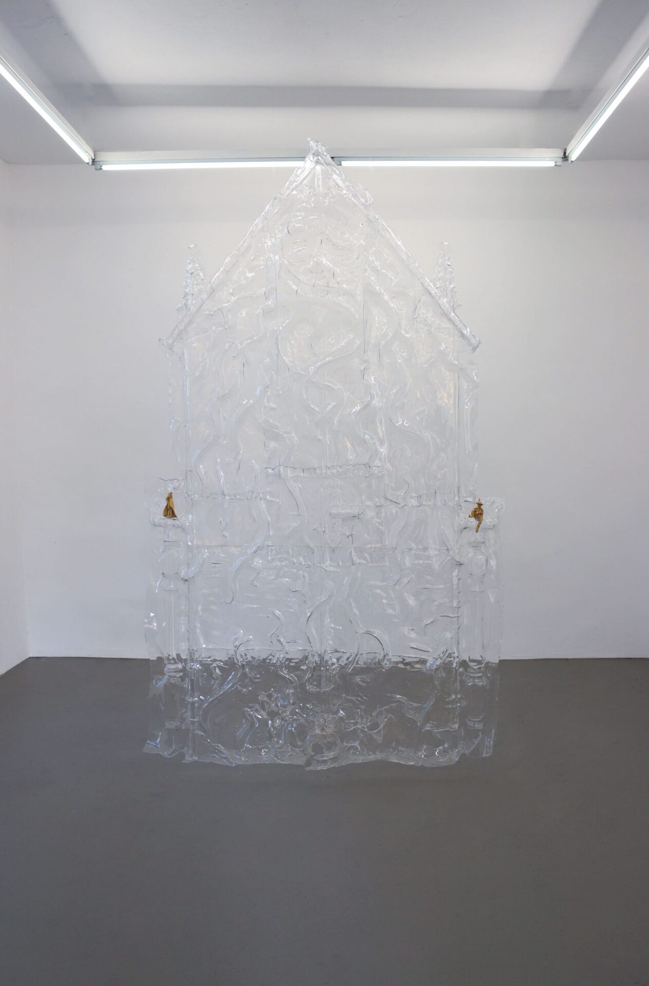 Jürgen Baumann, Portal III (stoned sun) Polystyrene, Fimo, 253 x 160 x 20 cm, 2020