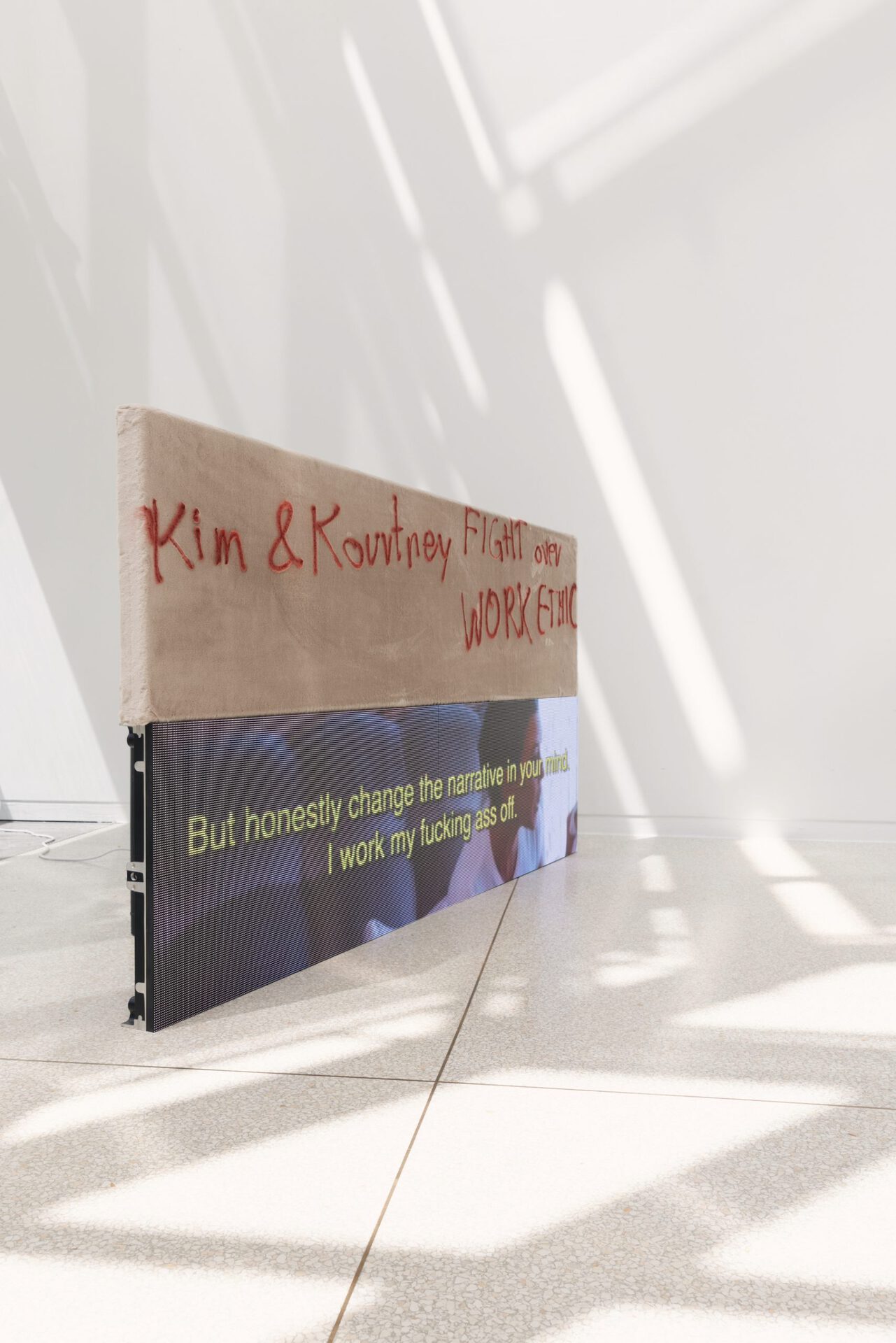 Philipp Timischl, “Reality is the worst-case scenario”, Exhibition at Heidelberger Kunstverein, June 12–August 28, 2022, Installation shots by Lys Y. Seng