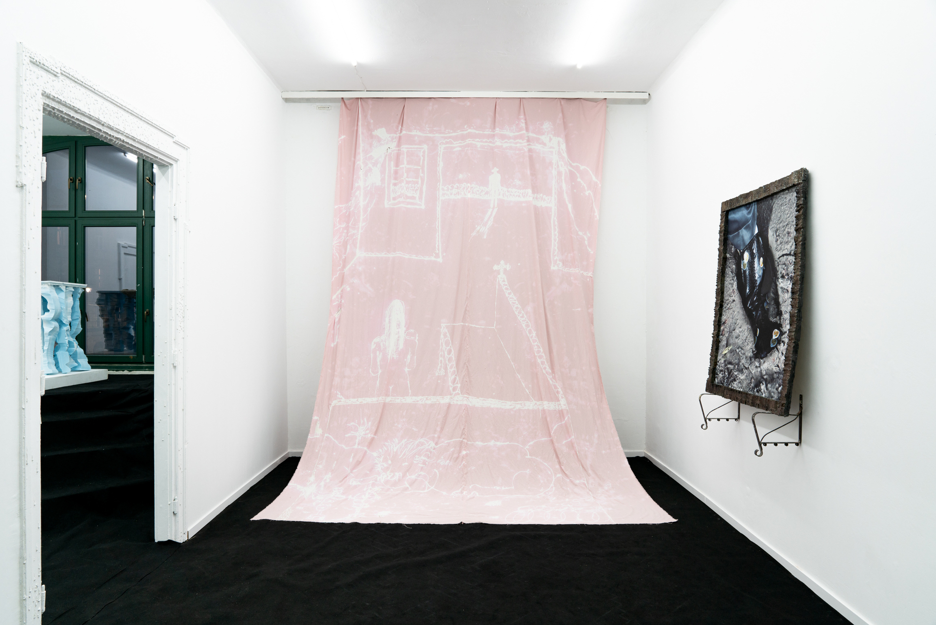 Paweł Zięba, Penthouse, 2022, bleach drawing on cotton, 320x 500cm
