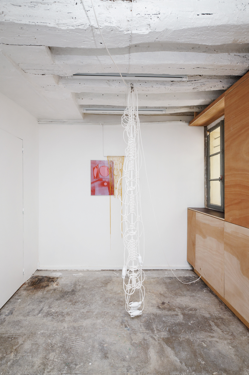 "Tied", Elisa Florimond, Mara Fortunatović and Maria Szakats, Cur. Gabriela Anco, exhibition view. Courtesy Rinomina and the Artists. Photo: Aurélien Mole 