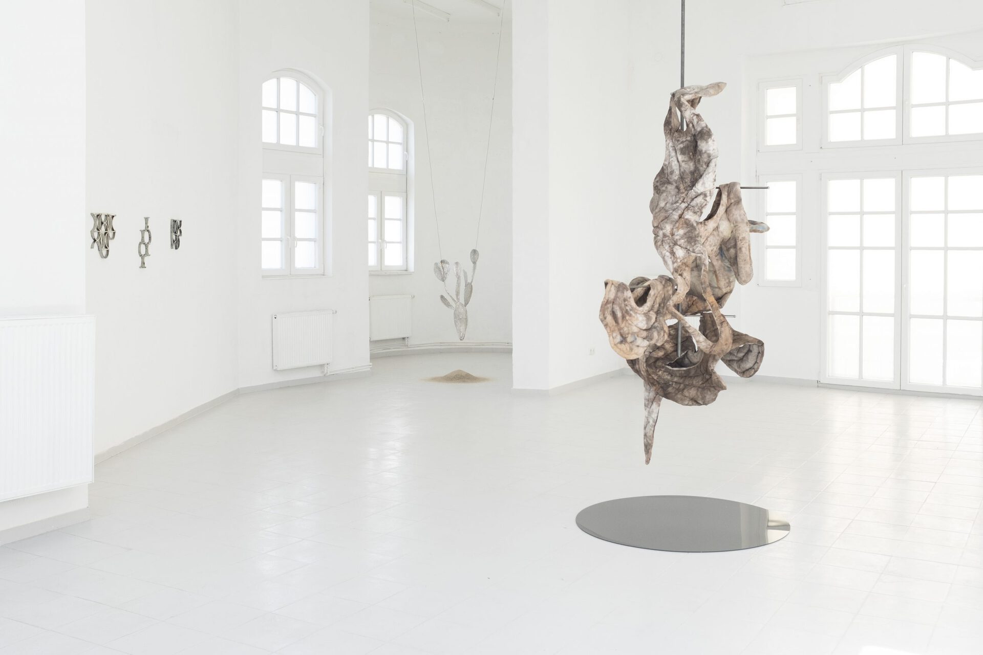 Exhibition View, Mirsini Artakianou, Michal Fuchs, Katharina Gahlert