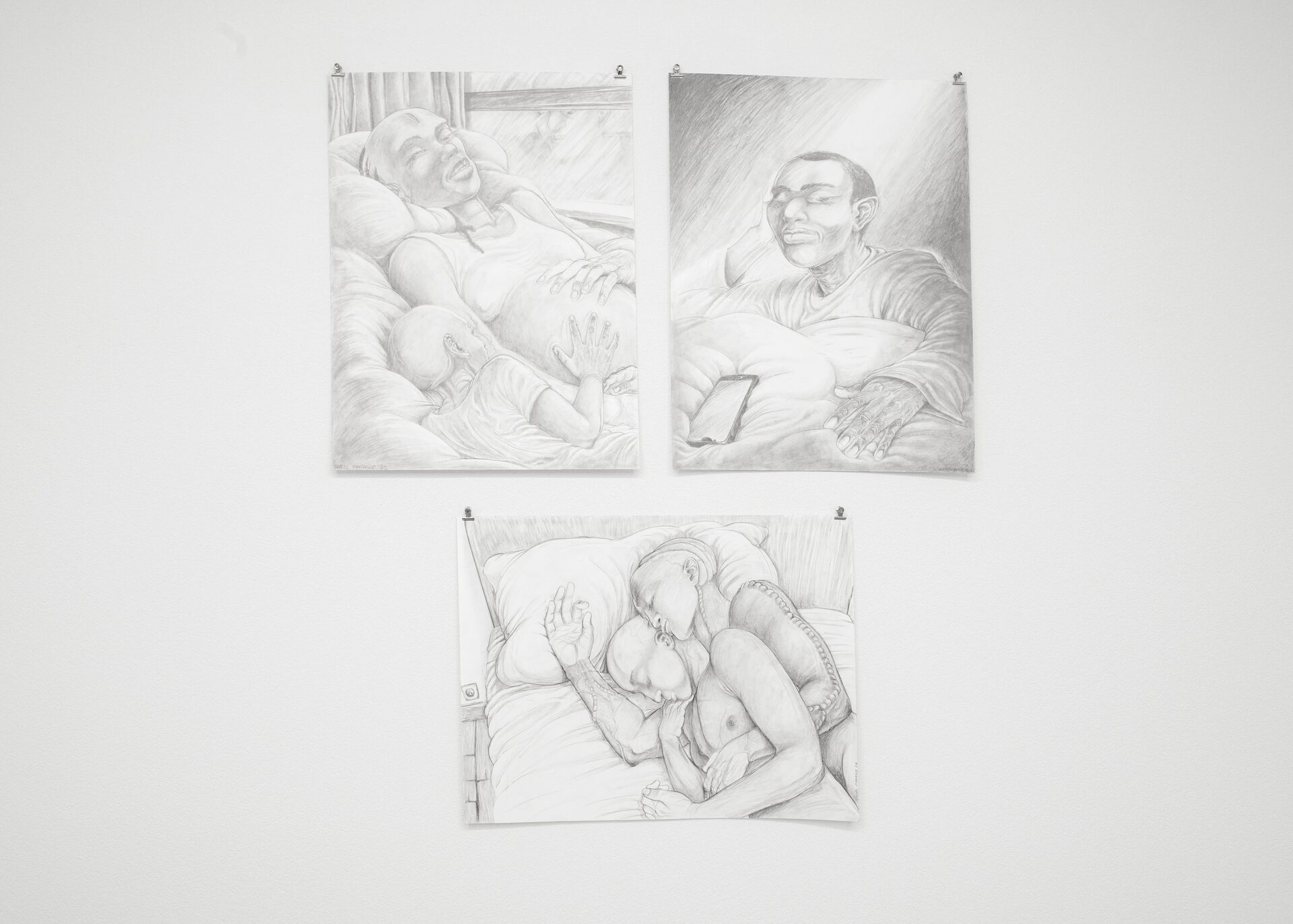 Nygel Panasco, Trois images de ma vie (Maman sacrée, Attente illusion, Repos bref), 2022 criteriums, pencils