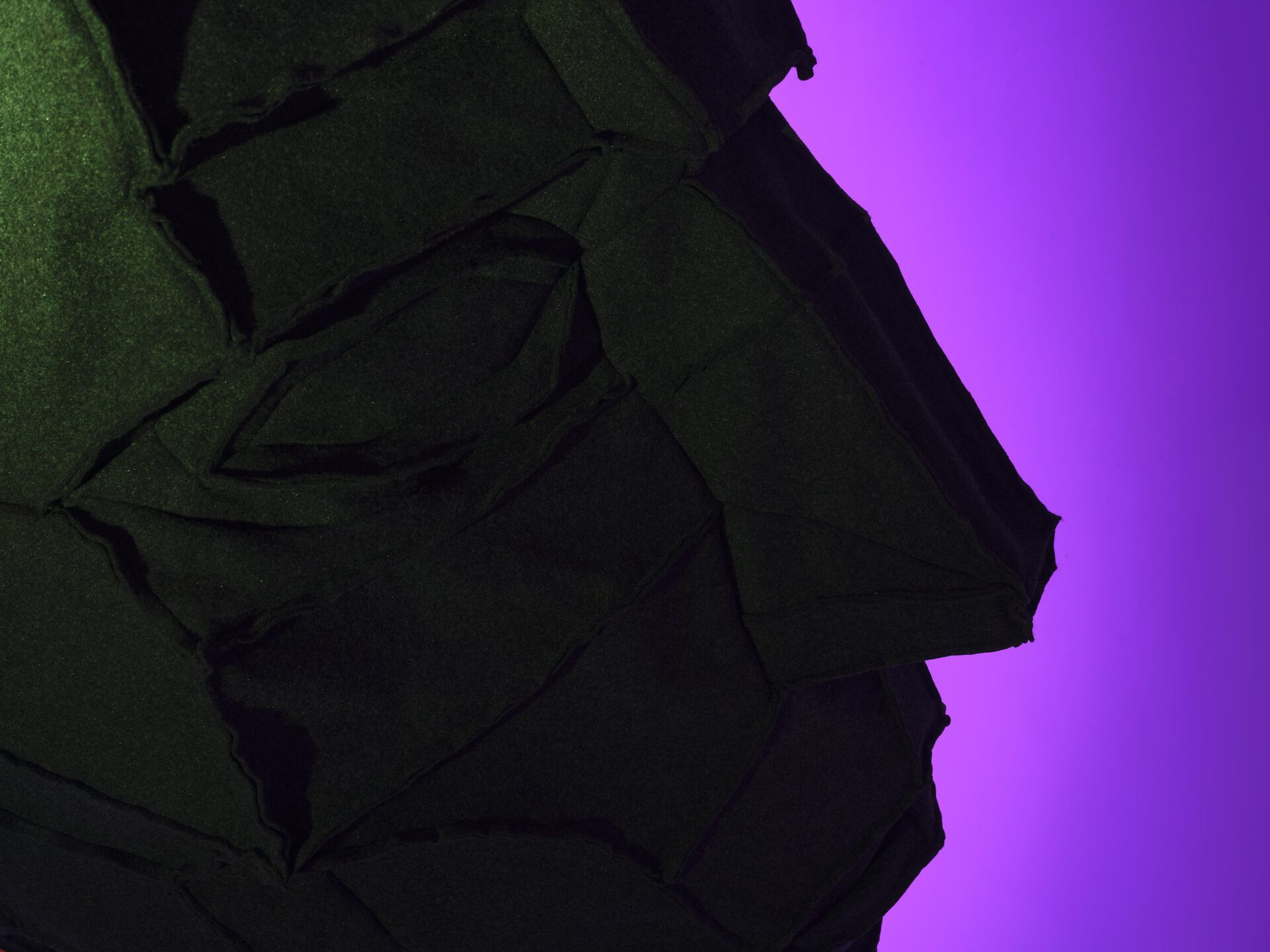 Ala Savashevich, The Unknown, steel and felt sculpture, 2021 (detail)