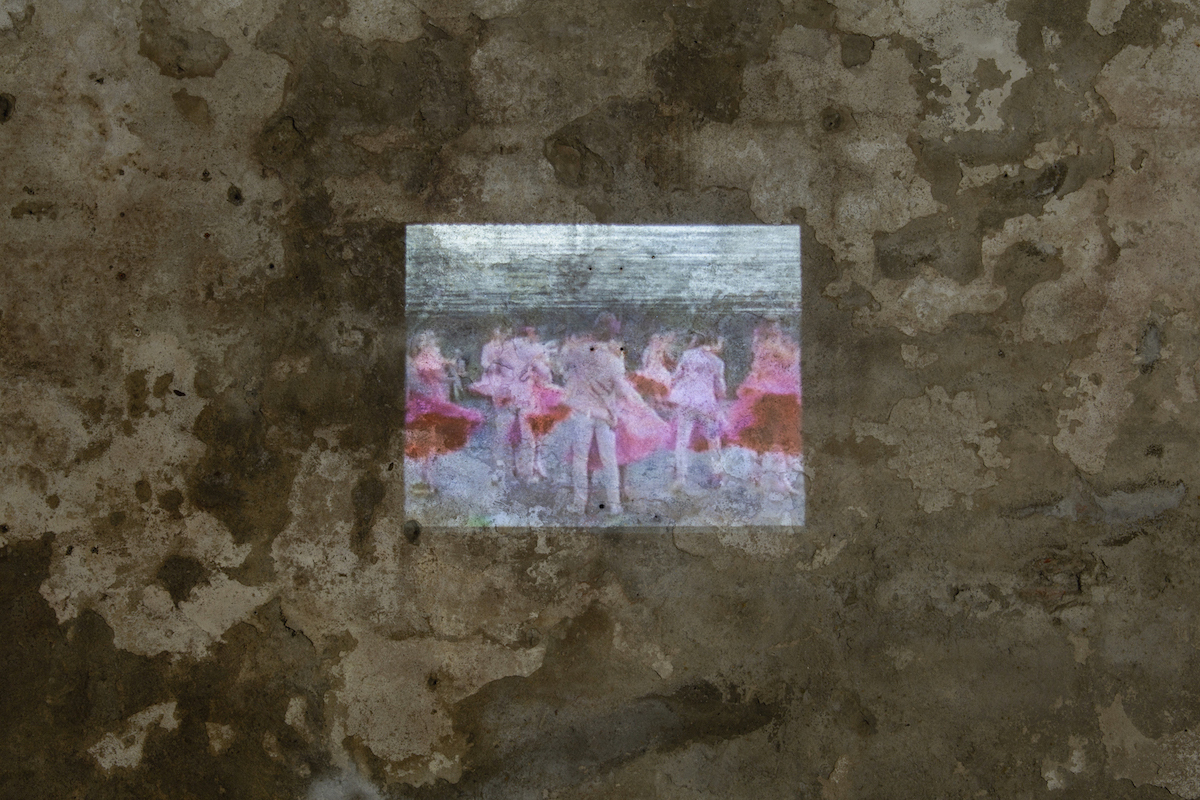 Perla Sardella, Please Rewind, 2017-2022,video installation,  loop