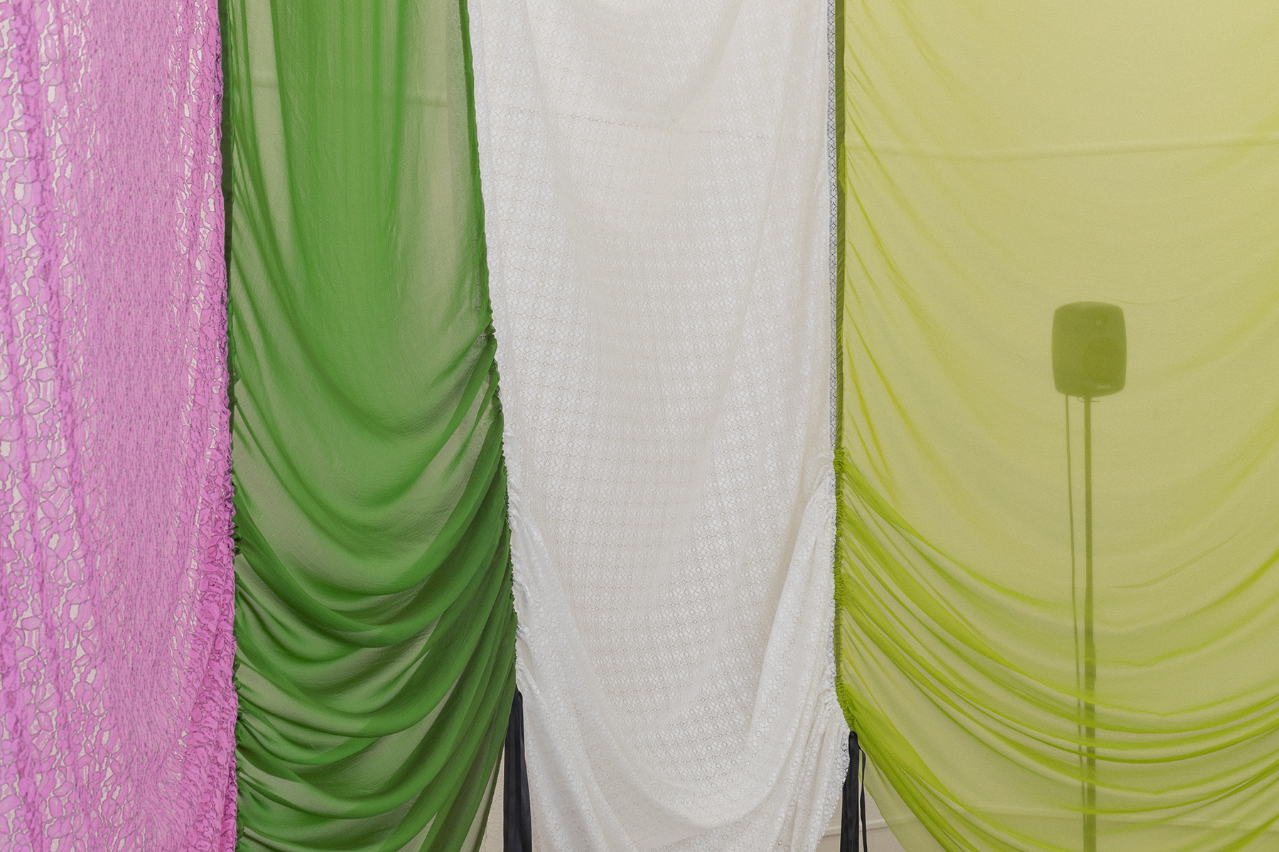 Lara Dâmaso, Echo chambers, 2022 Multimedia installation, curtains, 3-channel sound installation with performances. With the collaboration of Blanca Bianchi. Credit photo: © Guadelupe Ruiz