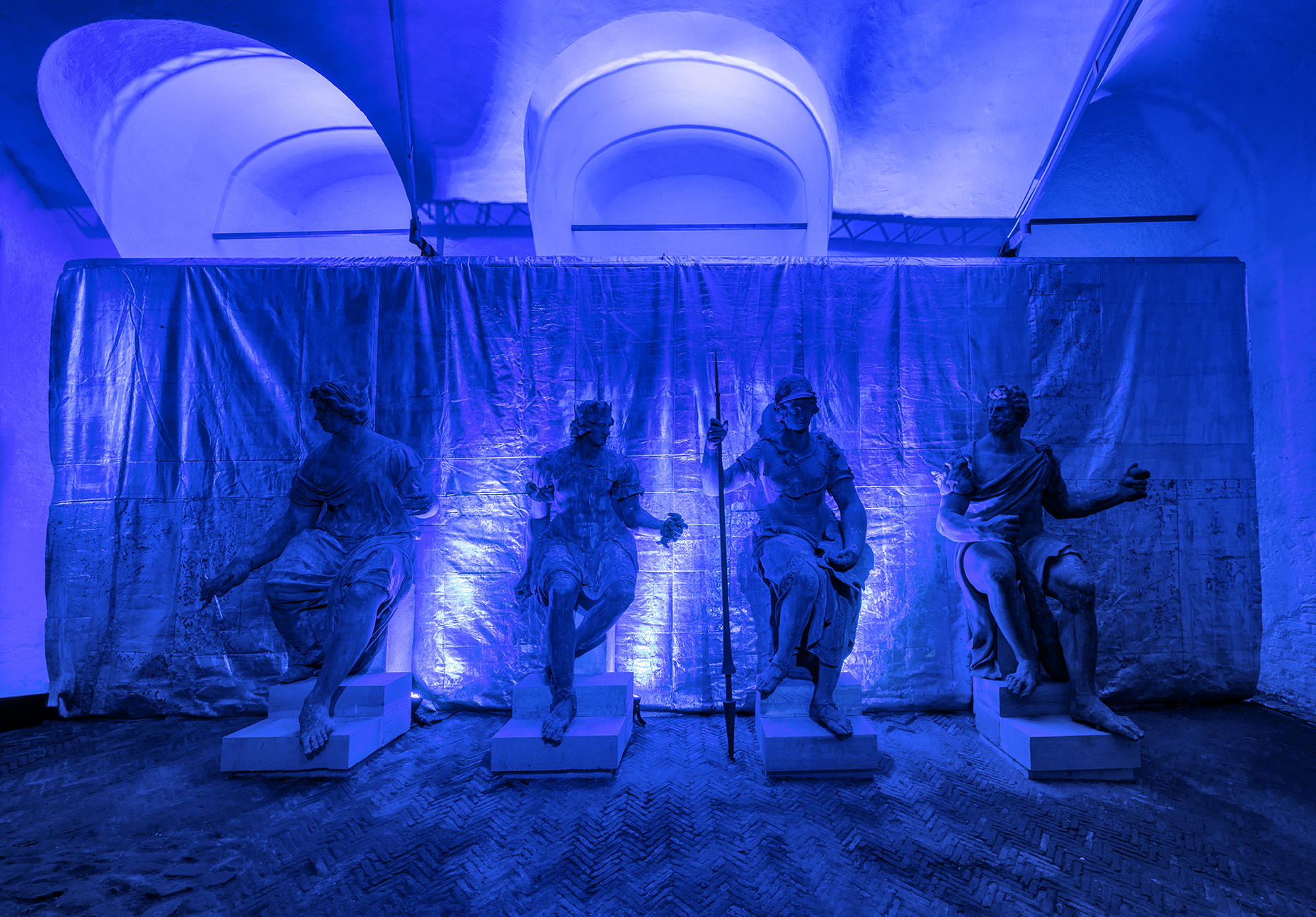 Korakrit Arunanondchai & Alex Gvojic, Songs for living, 2021. Kunsthal Charlottenborg’s Copenhagen. Red Light Green Light, Intimacy, Desire and Tension (In the Realm of the Senses) curated by Charlotte Sprogøe. The Lapidarium of Kings, 2022. Photos Jan Søndergaard. Co-commissioned by Migros Museum für Gegenwartskunst and Kunstverein in Hamburg with support from FACT, Liverpool. Courtesy of the artists, Bangkok Citycity Gallery, Bangkok, Carlos/Ishikawa, London, C L E A R I N G New York/Brussels, Kukje Gallery, South Korea.