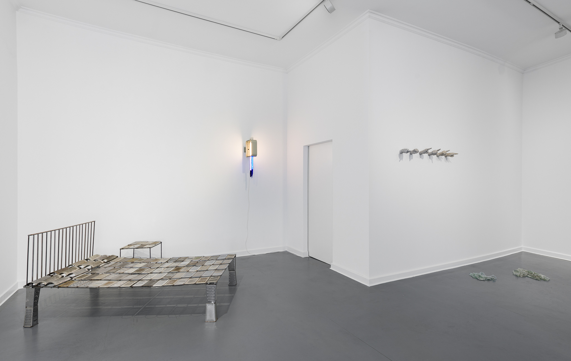 Parallel Narratives, Installation View, Anica Seidel, Felix Kultau, Eric Meier, SETAREH, Berlin, 2022, Photo: Trevor Good