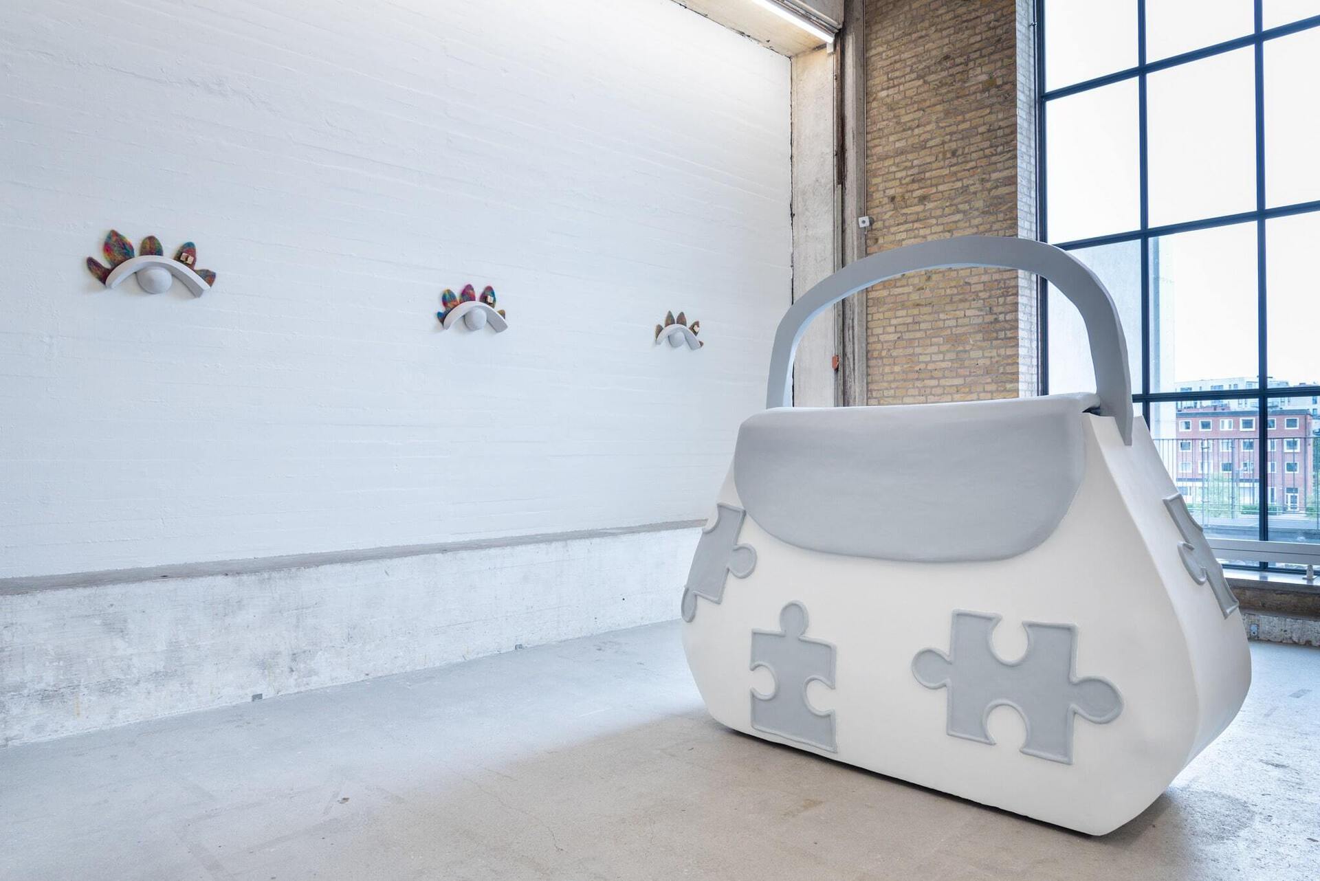 Anna Walther, Jeg finder selv ud, 2022, plywood, filler, paint