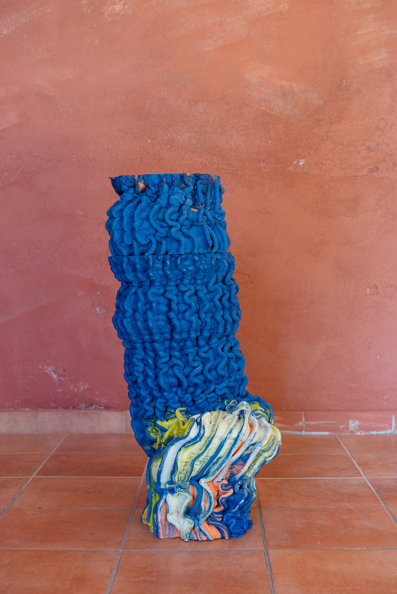 Anton Alvarez, "0510201411", 2021 (Coloured porcelain, 80 x 35 x 36 cm).