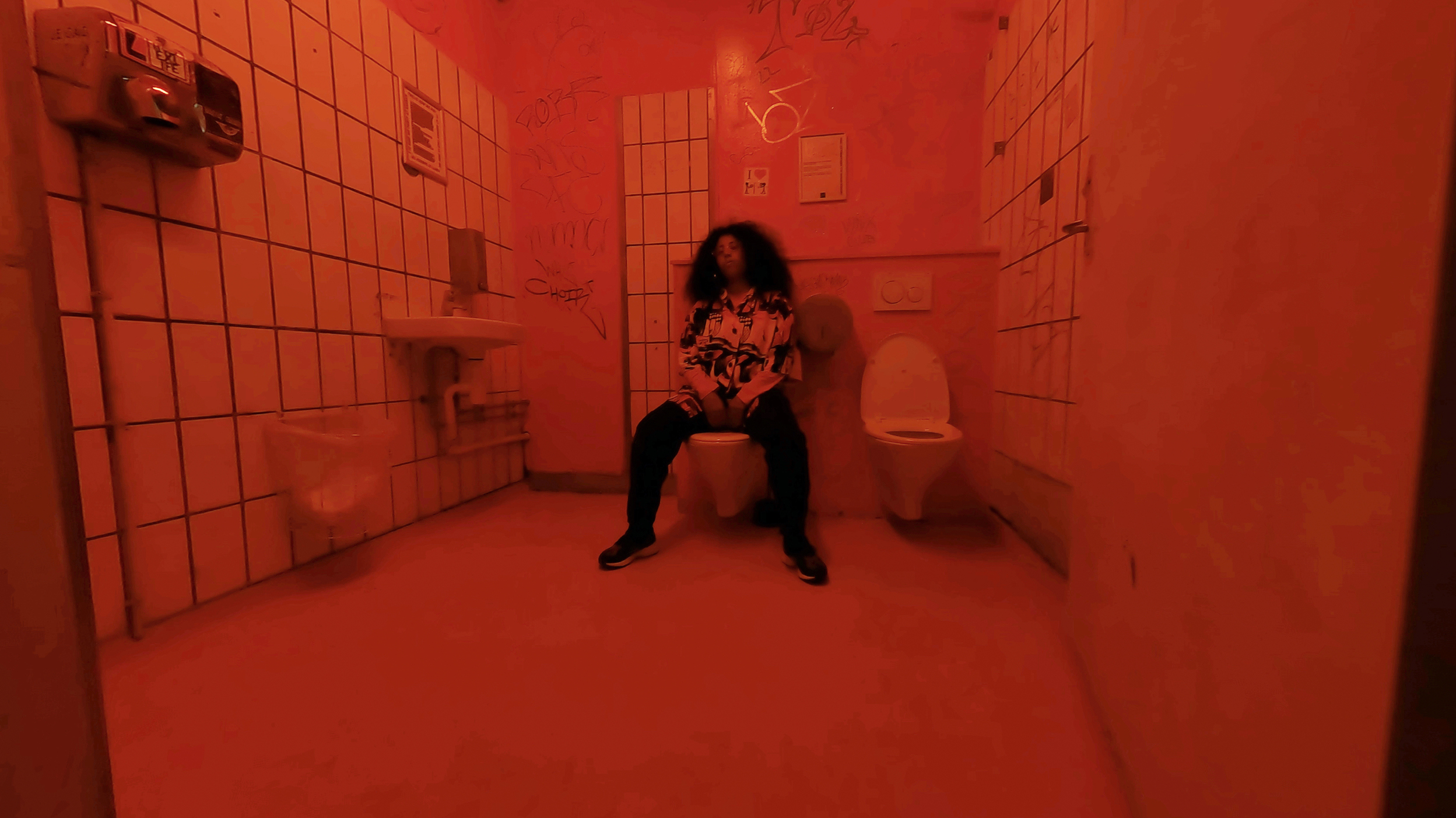 Karin Salathé for Liesel Burisch: JUCK / production still from Liesel Burisch: Never Stop, 2022.