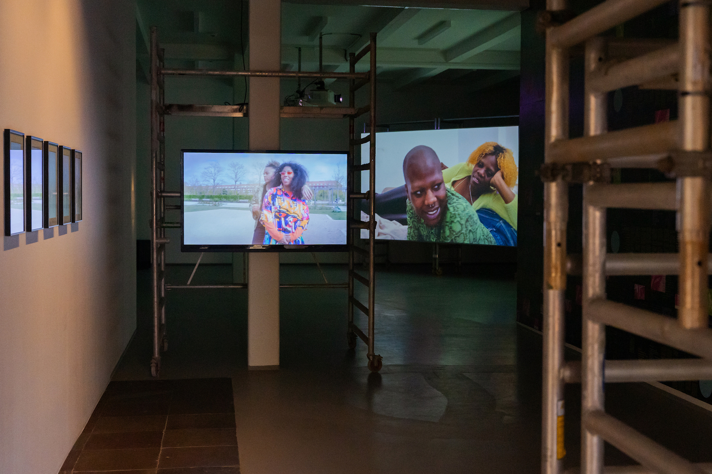 Liesel Burisch: Bring Time, O â Overgaden, 2022. Installation view by Christian Brems