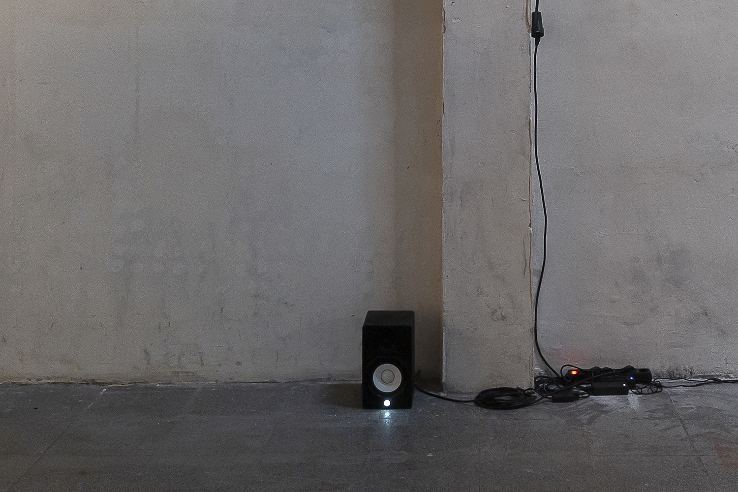 Ian Waelder. As far as I can remember, 2022. Whistling from memory the piano melody of Federico Waelder, the artist’s grandfather. Audio track in loop, 13:33 min.