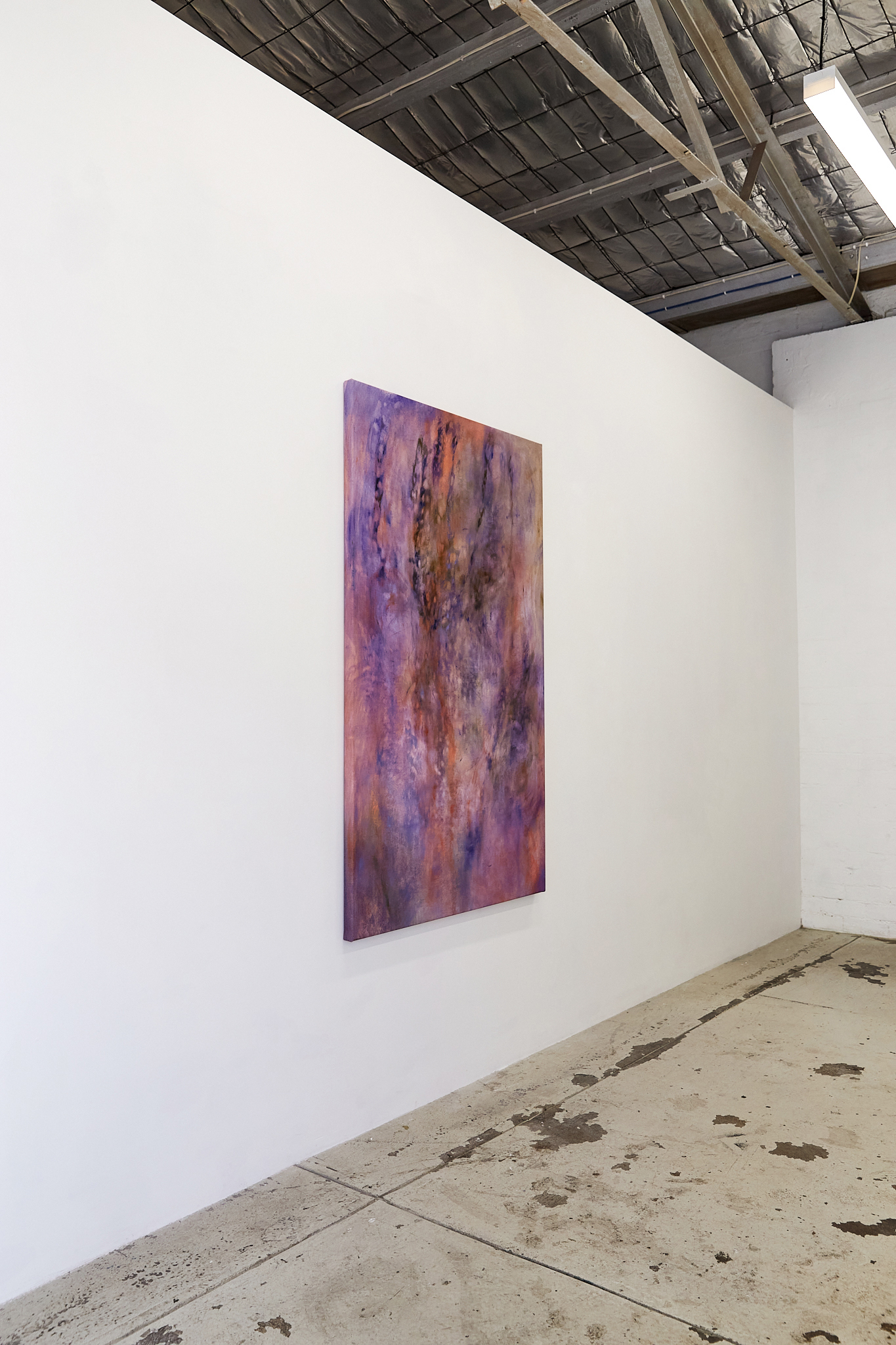 Alice Ramsden, b*twixt, 2022, oil on canvas, 152 x 93 cm 
