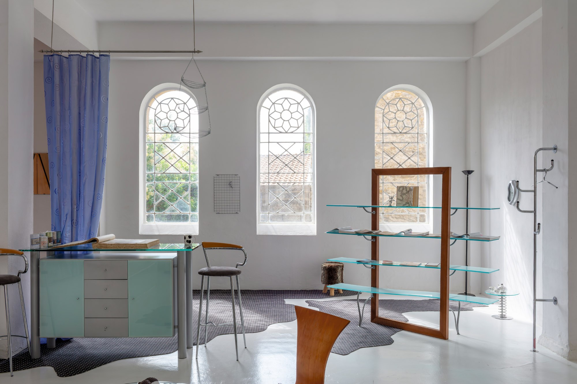Exhibition’s view Westalgie by Henrike Naumann, CAC - la synagogue de Delme, 2022. Photo: OH Dancy.