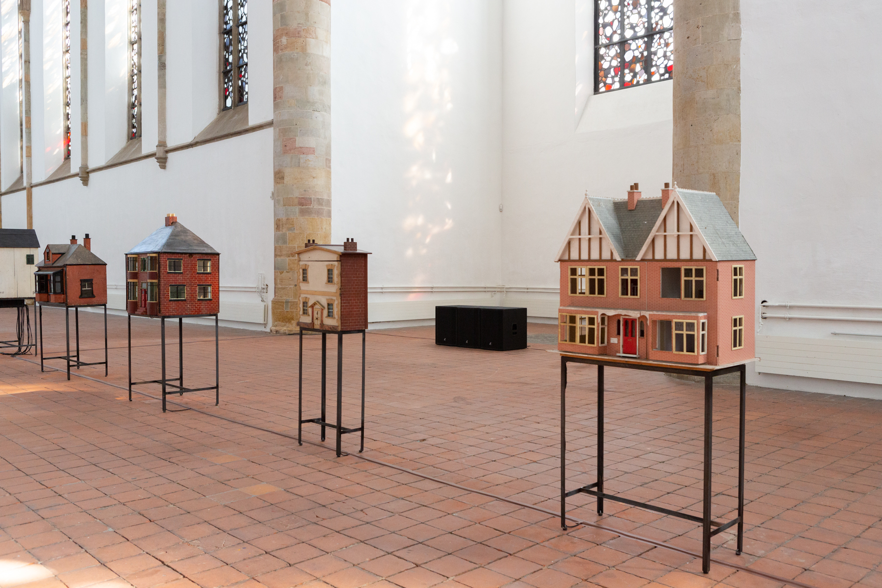 Hannah Quinlan and Rosie Hastings, Inside, installation view Kunsthalle Osnabrück, 2022. Photo: Lucie Marsmann