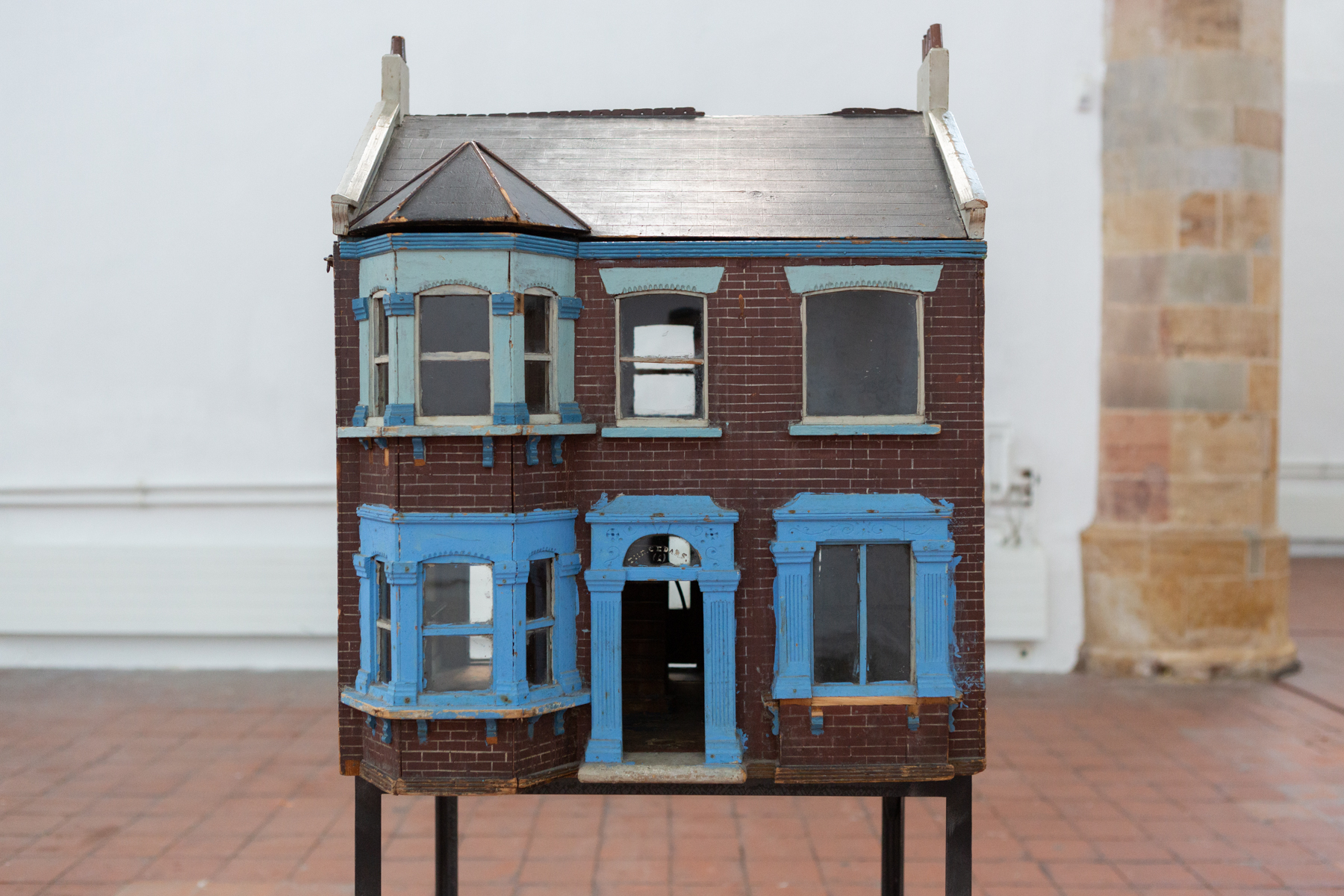 Hannah Quinlan and Rosie Hastings, Inside, installation view Kunsthalle Osnabrück, 2022. Photo: Lucie Marsmann