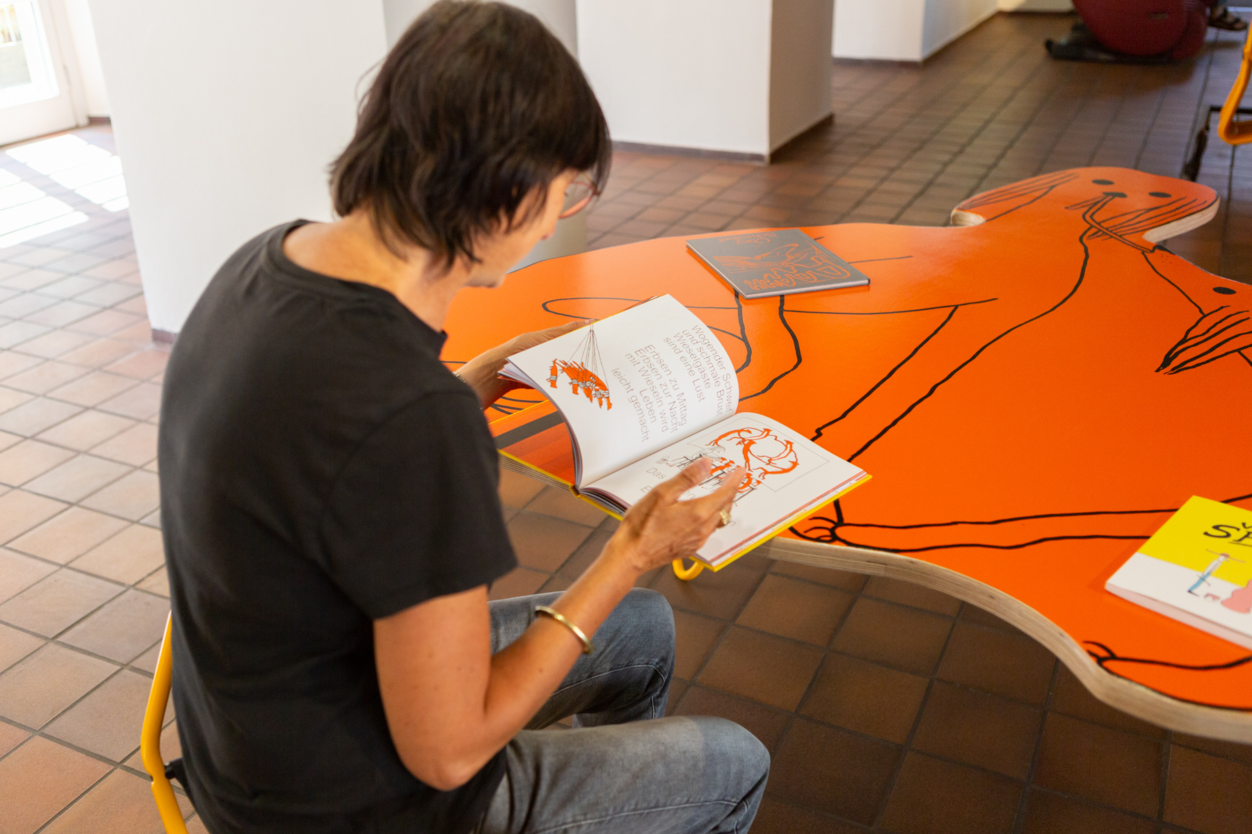 Anna Haifisch, Homi, installation view Kunsthalle Osnabrück, 2022. Photo: Lucie Marsmann