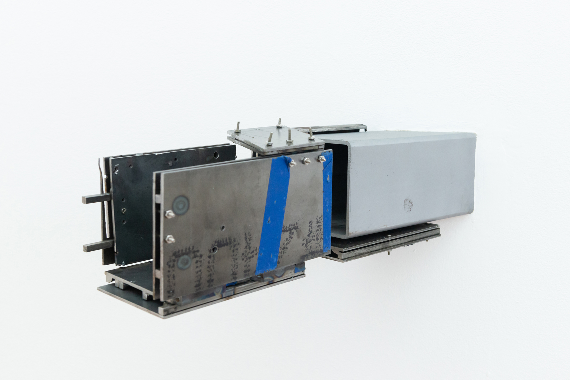 Rachel Fäth, Mount with Extender (3), 59x67x21cm