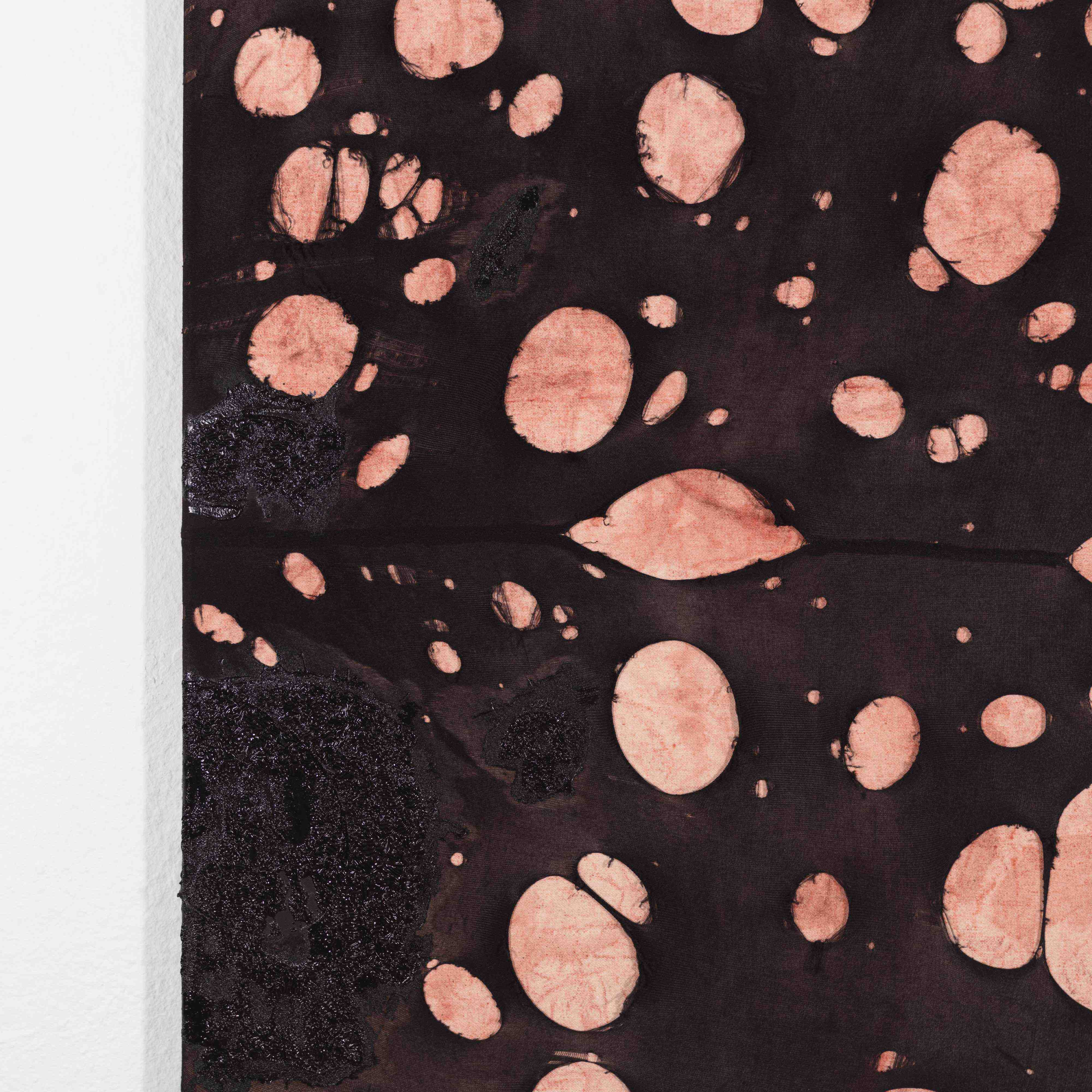 Javier Alvarez Sagredo, "Untitled (LĂĄgrimas)", 2022. Oil, sewn polyester, rabbit skin glue, pigments on cotton canvas, 60.0 x 80.0 cm