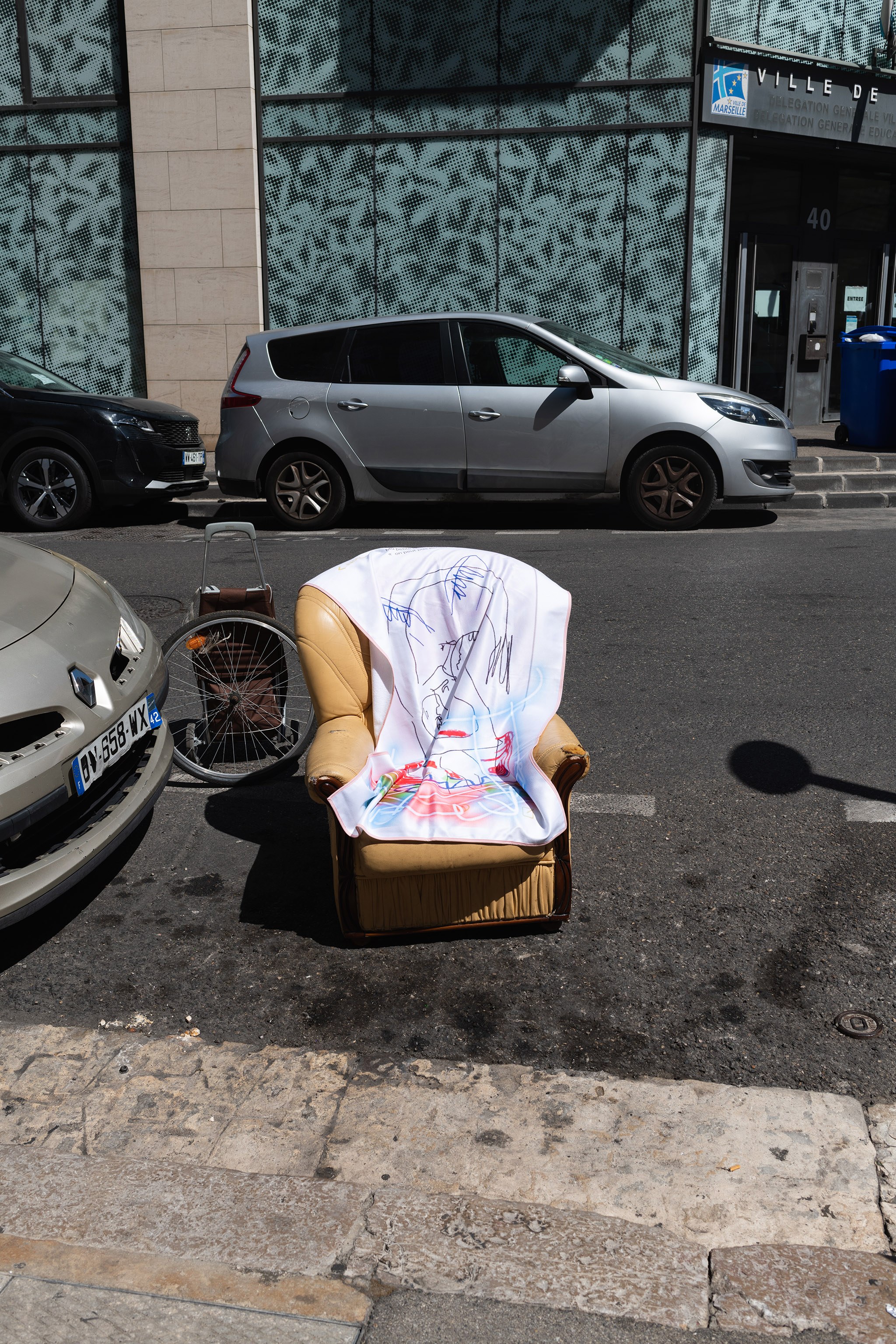 Les Rayons du soleil brûlent nos peaux, Marseille, 2022