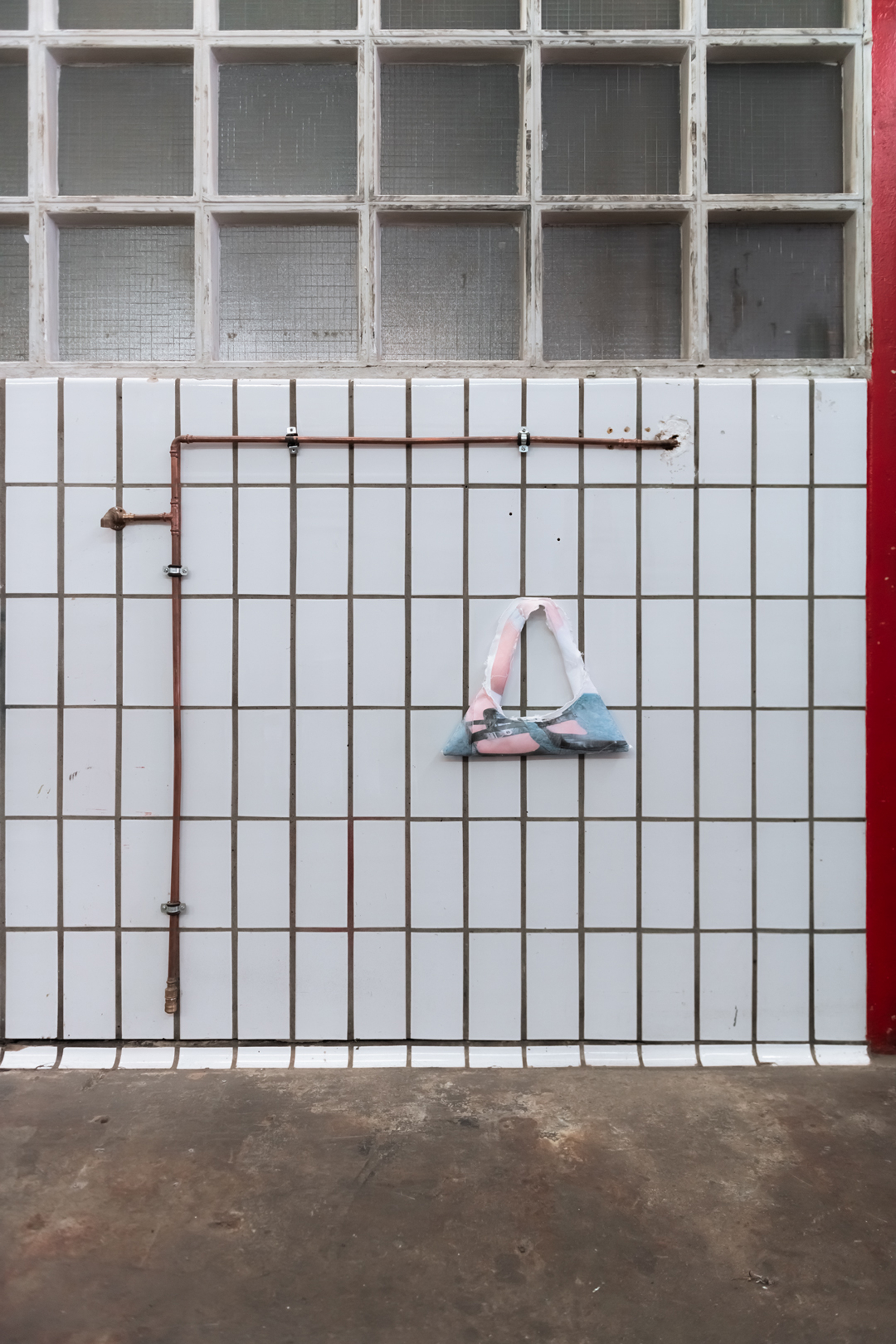 Taissa Fromme, shoe bag, 2022, 40 x 55 cm, print on fabric, cotton, thread