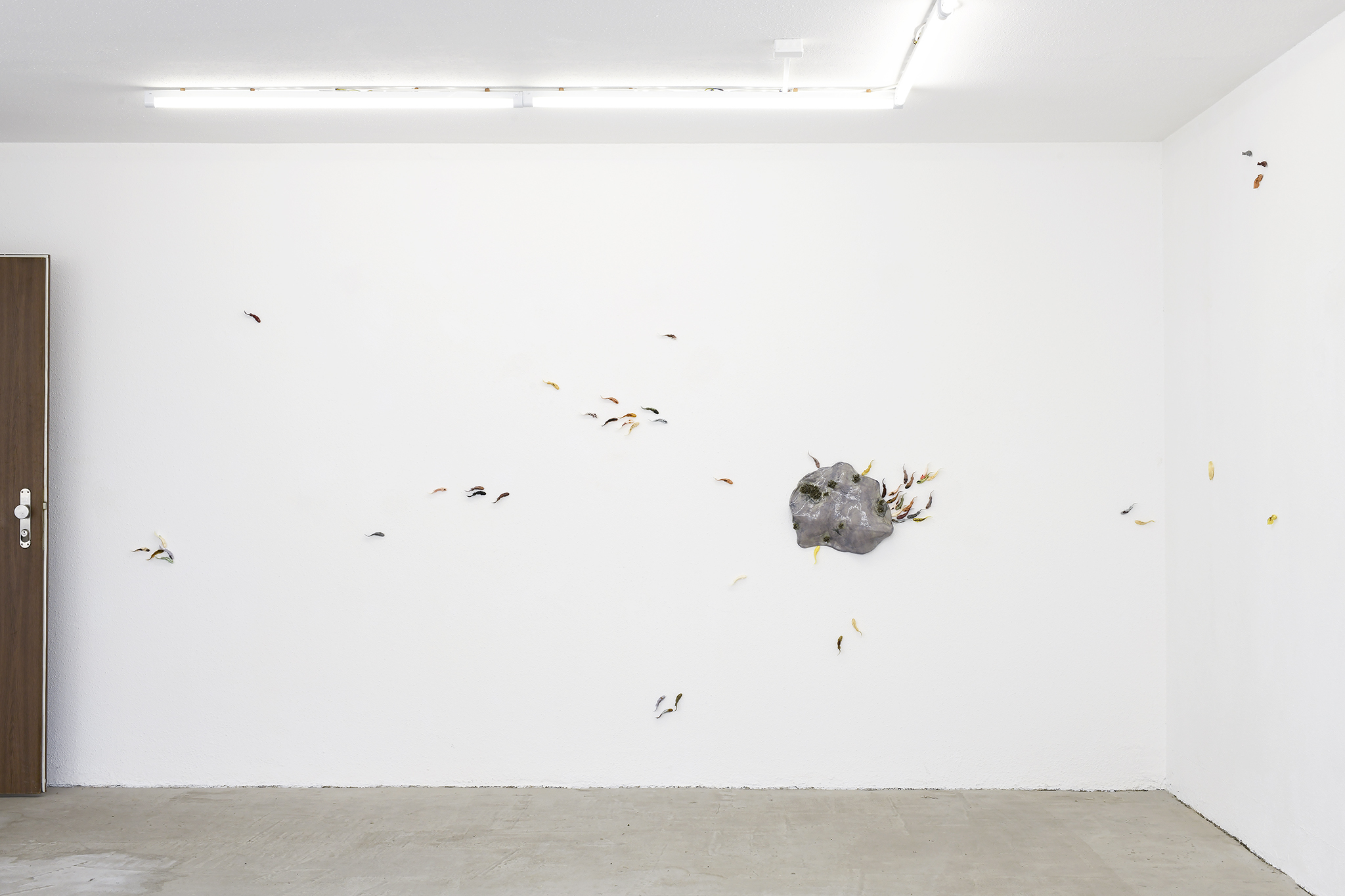 Flausen Fusion III, screen print on ceramics, PU ca. 42 x 37 x 7 cm (ceramic part) 2022