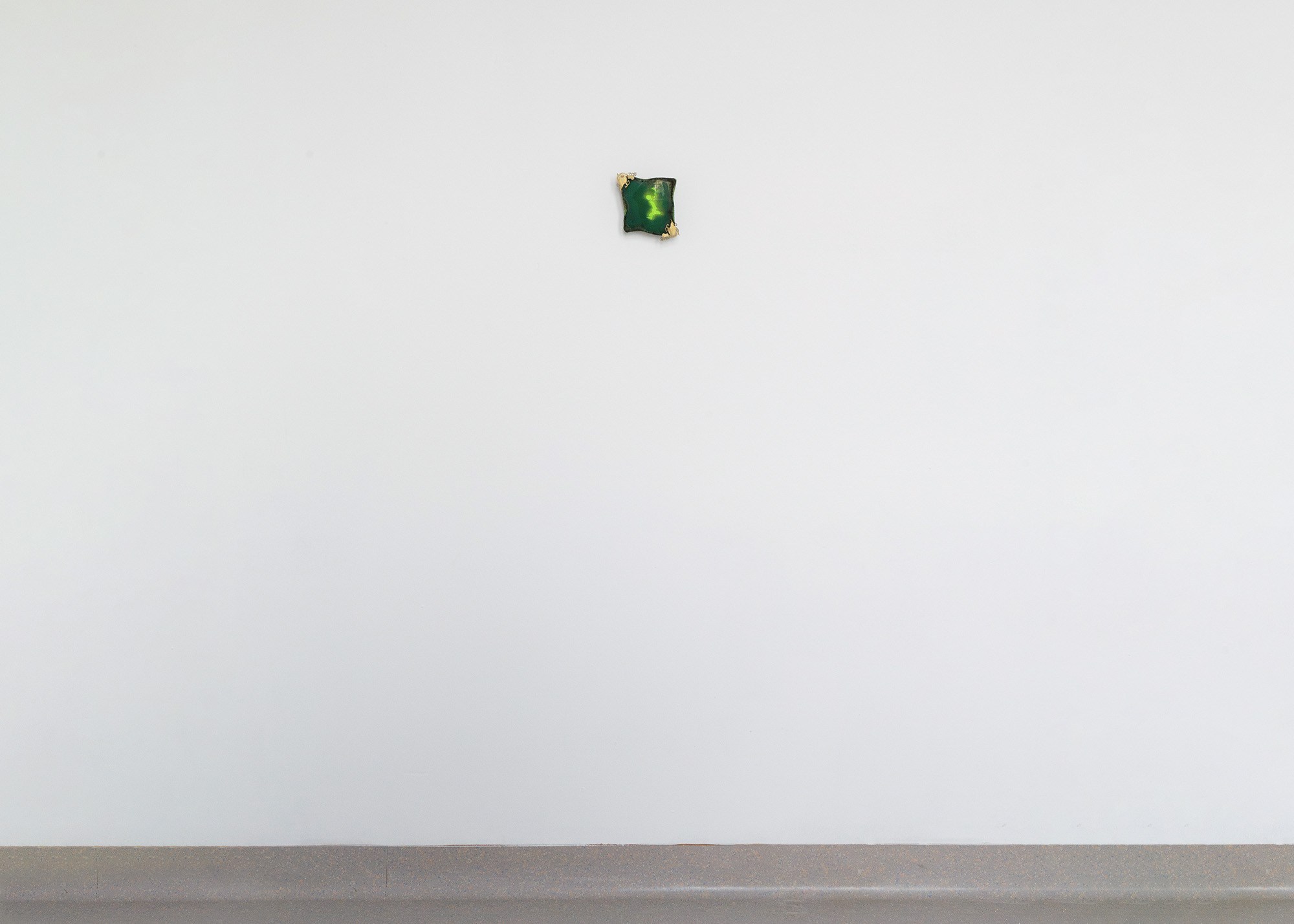 Julian Siffert, Tierra del Humo, 2022, acrylic glass, brass, 12 Ă 12 cm