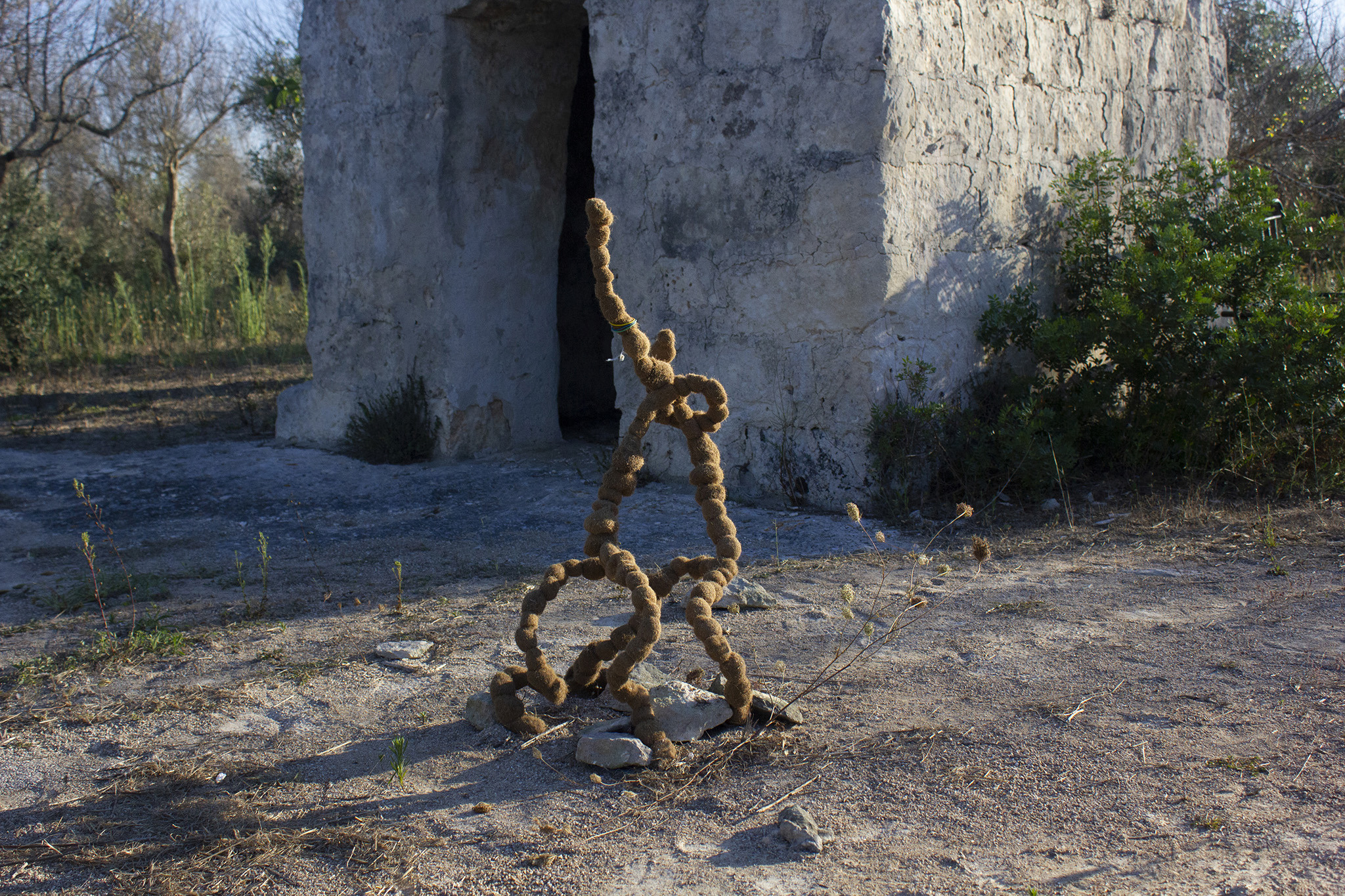 Šimon Chovan, Spora, installation view, San Foca, Italy