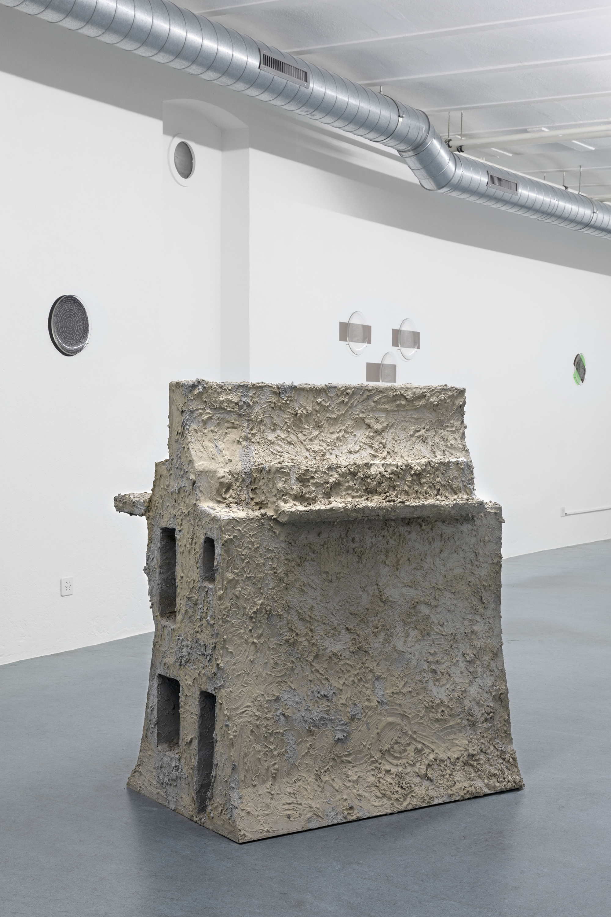 Grottooo, 2022
, wood, glue, nails, cement, pebbles, pigments, 120 × 70 × 100 cm