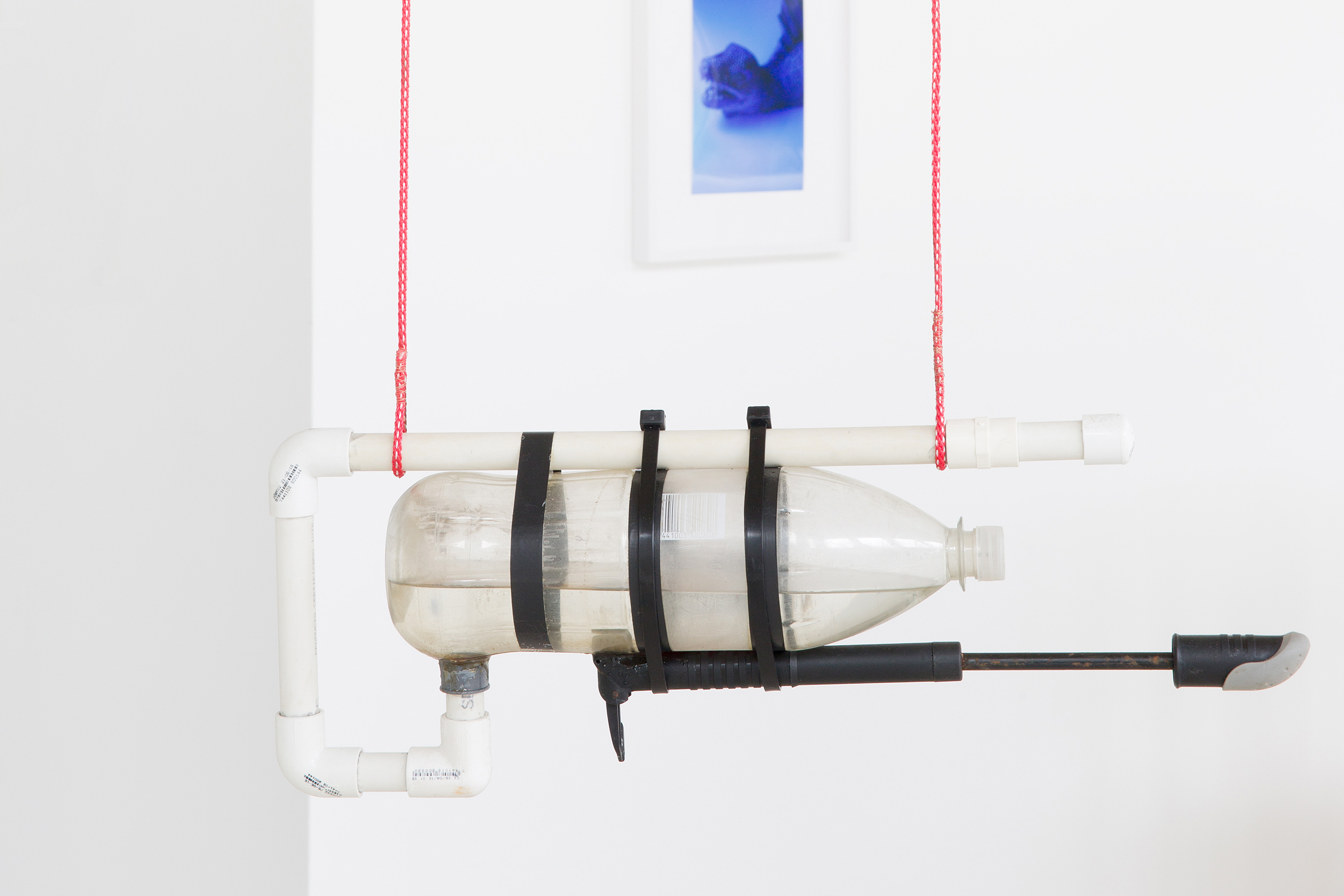 Wet Resistance, Dortmunder Kunstverein, 2022 Darling Lopez-Salinas, Chorro de Agua, 2015 PVC tubes, electrical tape, plastic bottle, bike pump Courtesy: the artist